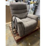 1 THOMASVILL FELIX MANUAL FABRIC RECLINER RRP Â£199 (DOESNâ€™T RECLINE, BASE DETACHED)