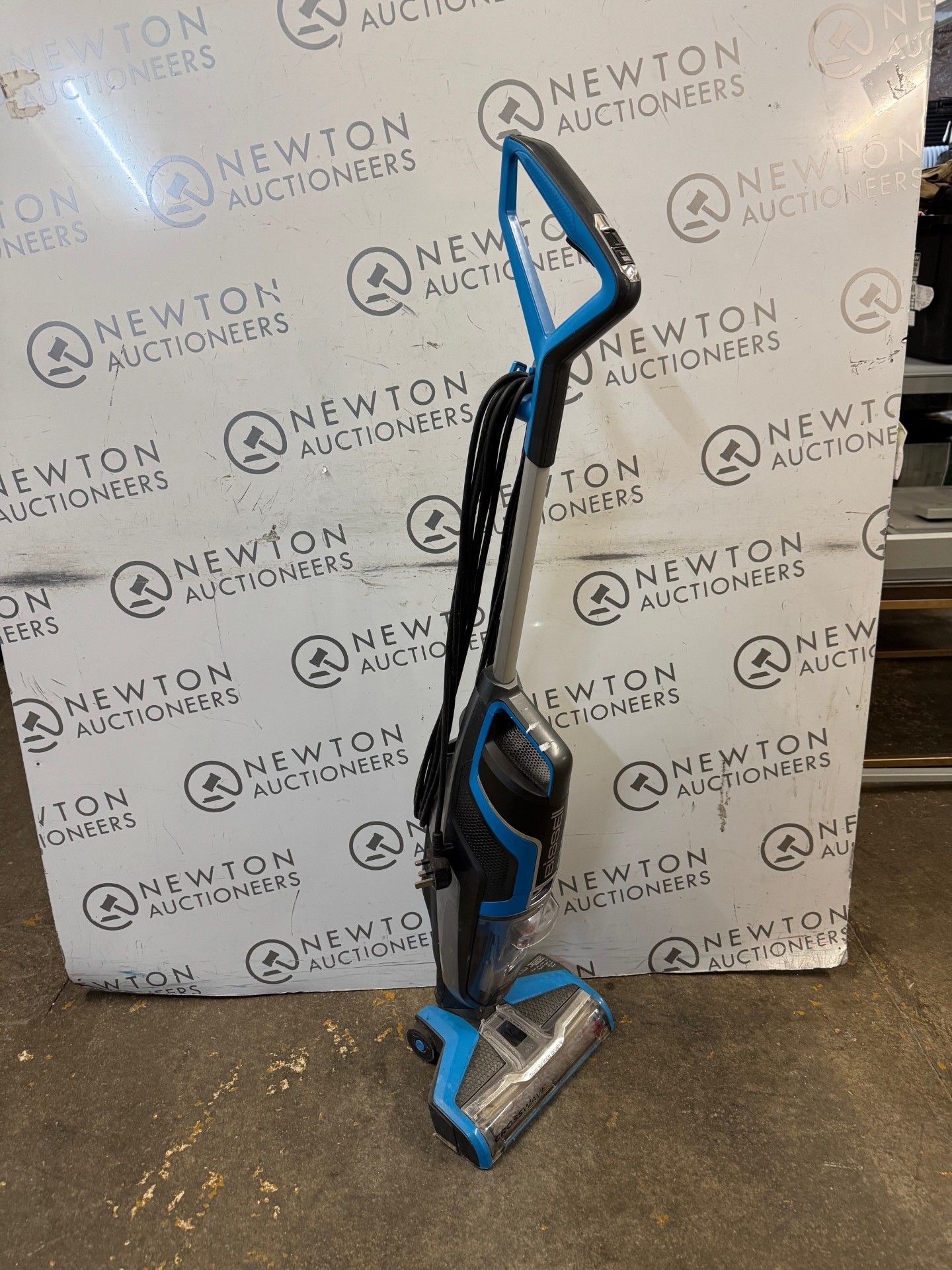 1 BISSELL CROSSWAVE | 3-IN-1 MULTI-SURFACE FLOOR CLEANER | VACUUMS, WASHES & DRIES | CLEANS HARD