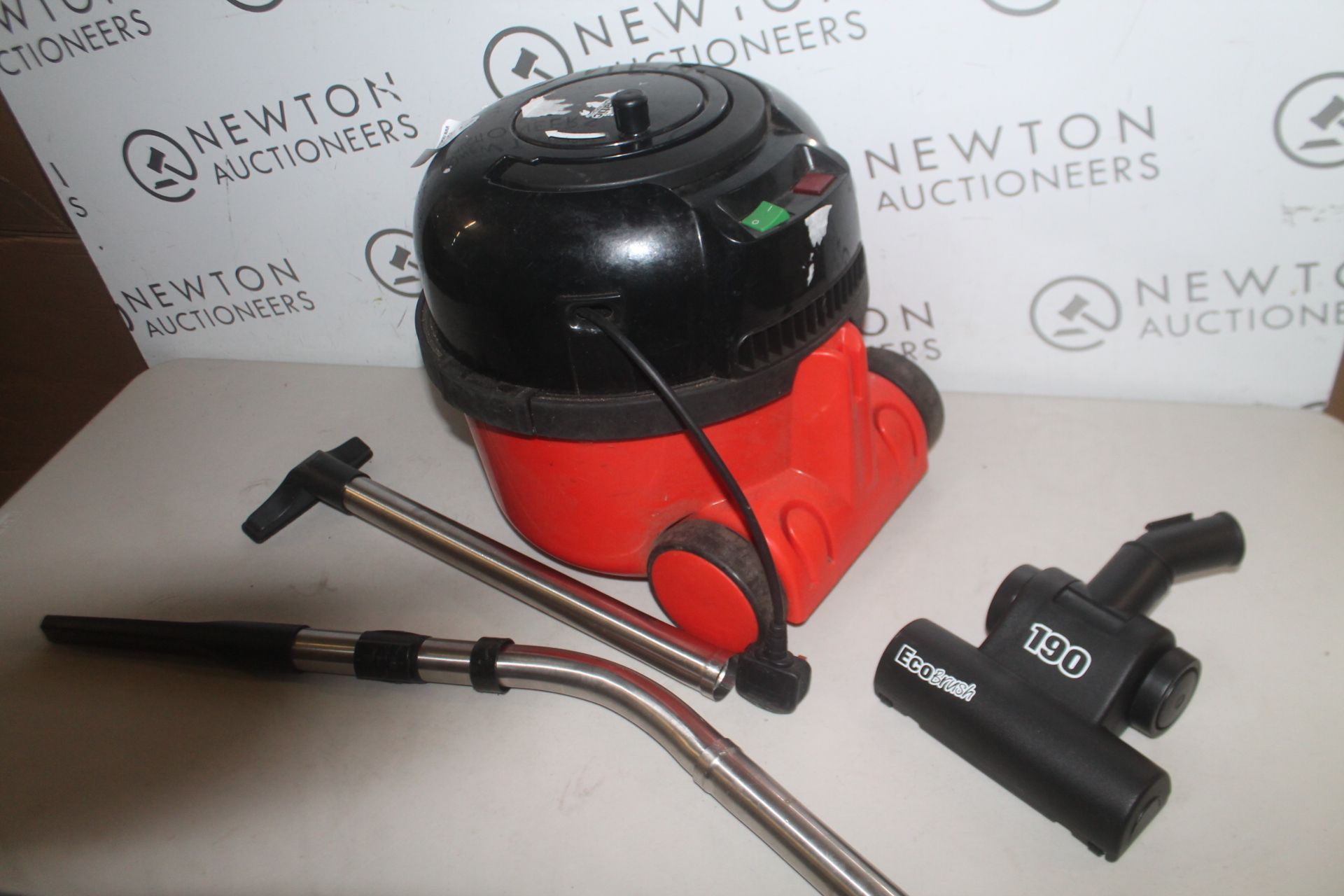 1 NUMATIC HENRY MICRO VACUUM CLEANER RRP Â£179.99
