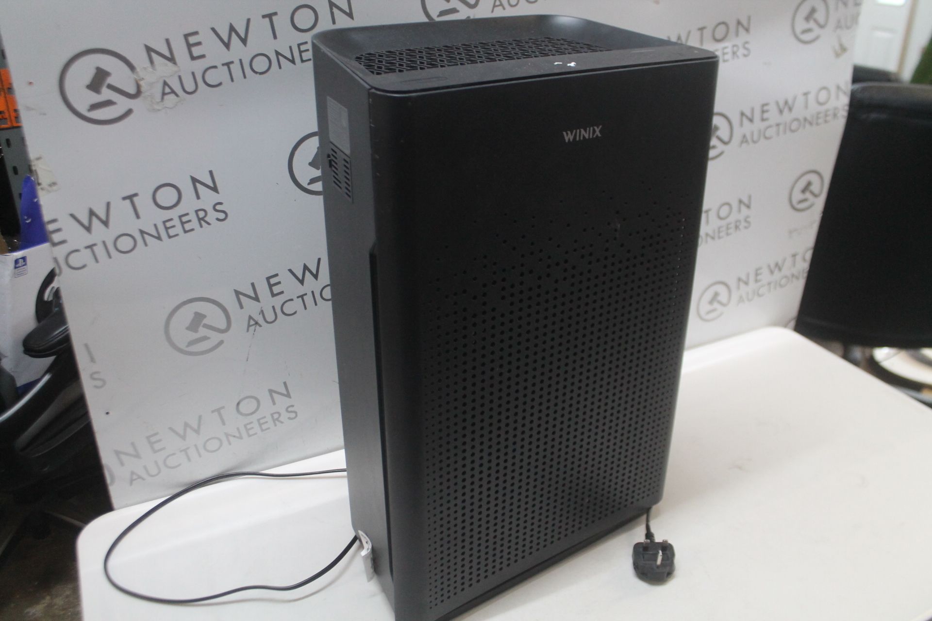 1 WINIX ZERO-SE AIR PURIFIER WITH HEPA & ADDITIONAL FILTER, AZSU355 RRP Â£199