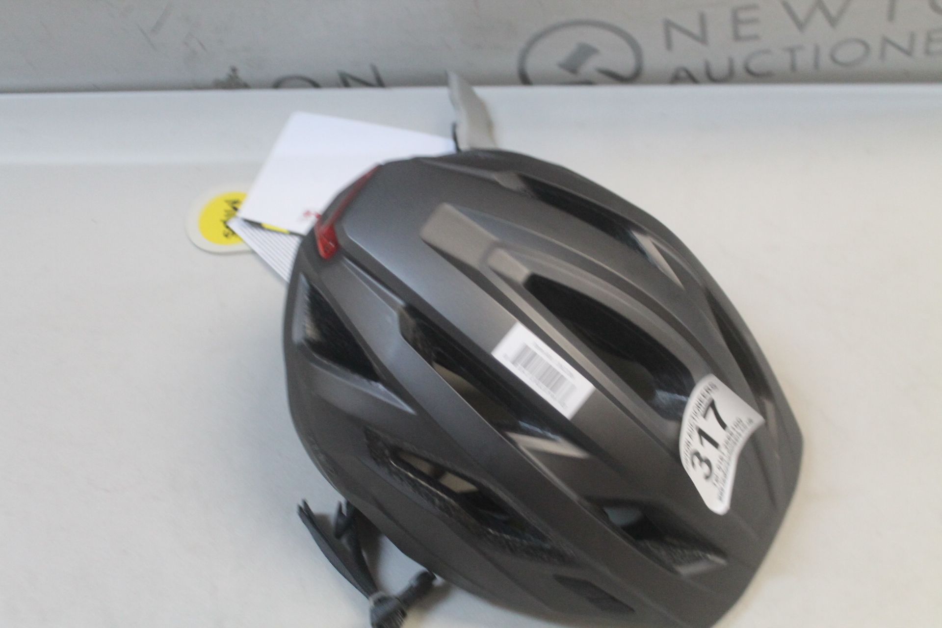 1 MIPS JUNIOR BIKE HELMET AGE 5+ SIZE 51-55CM RRP Â£49