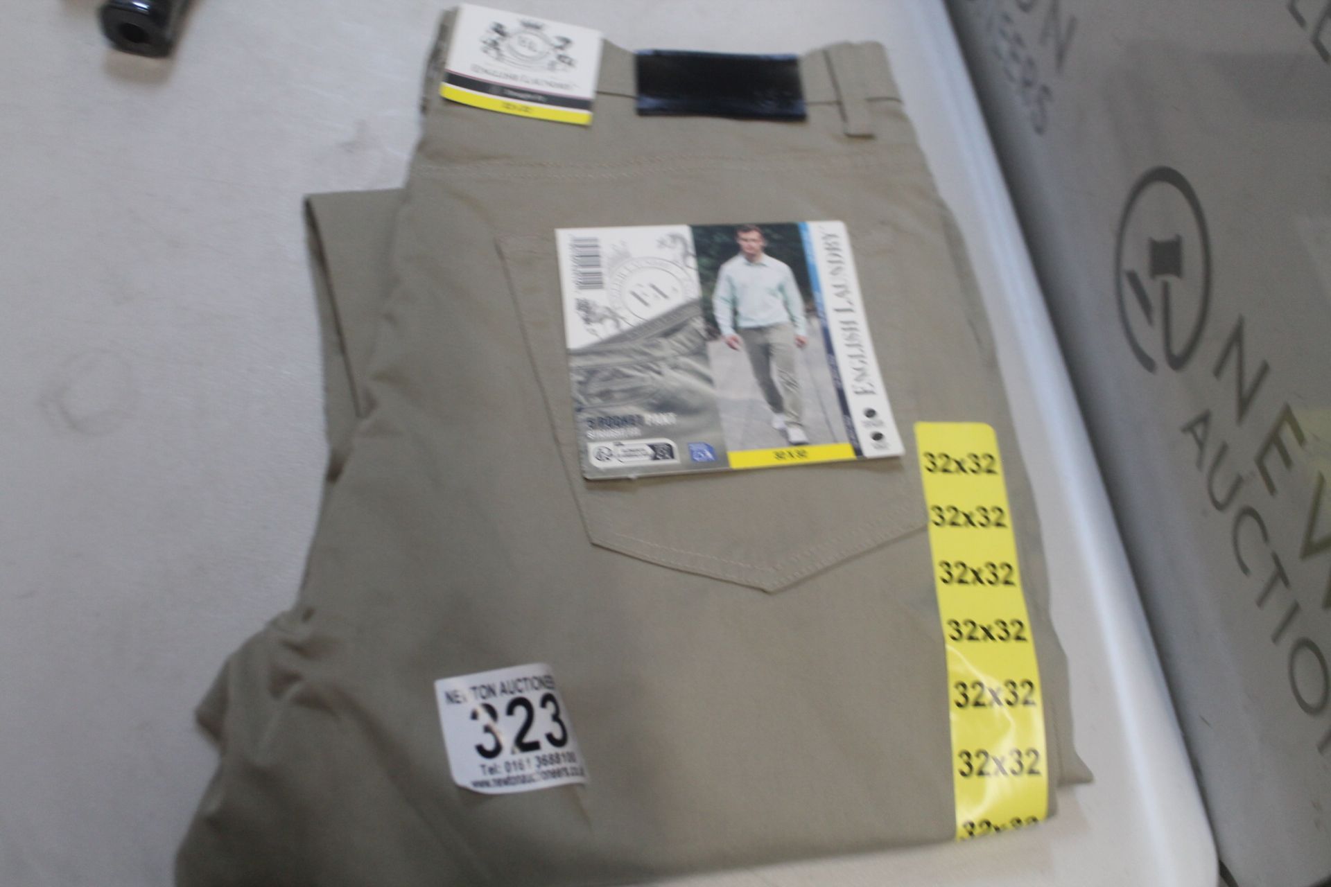 1 PAIR OF ENGLISH LAUNDRY MENS PANTS SIZE 32 BY 32 RRP Â£19.99