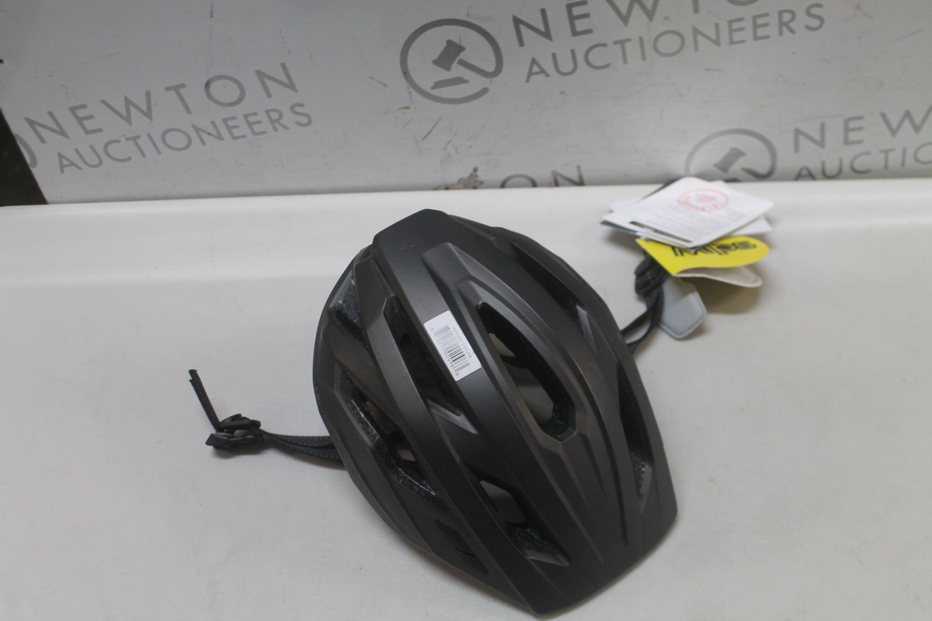 1 MIPS JUNIOR BIKE HELMET AGE 5+ SIZE 51-55CM RRP Â£49