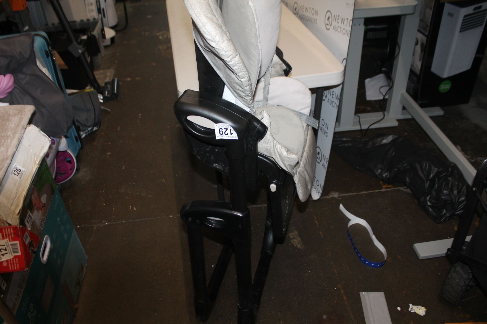 1 JOIE MIMZYâ„¢ SPIN 3-IN-1 HIGHCHAIR RRP Â£99