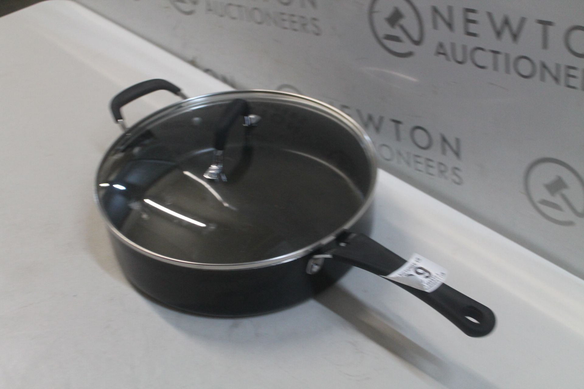 1 TRAMOTINA SUATE PAN RRP Â£29.99