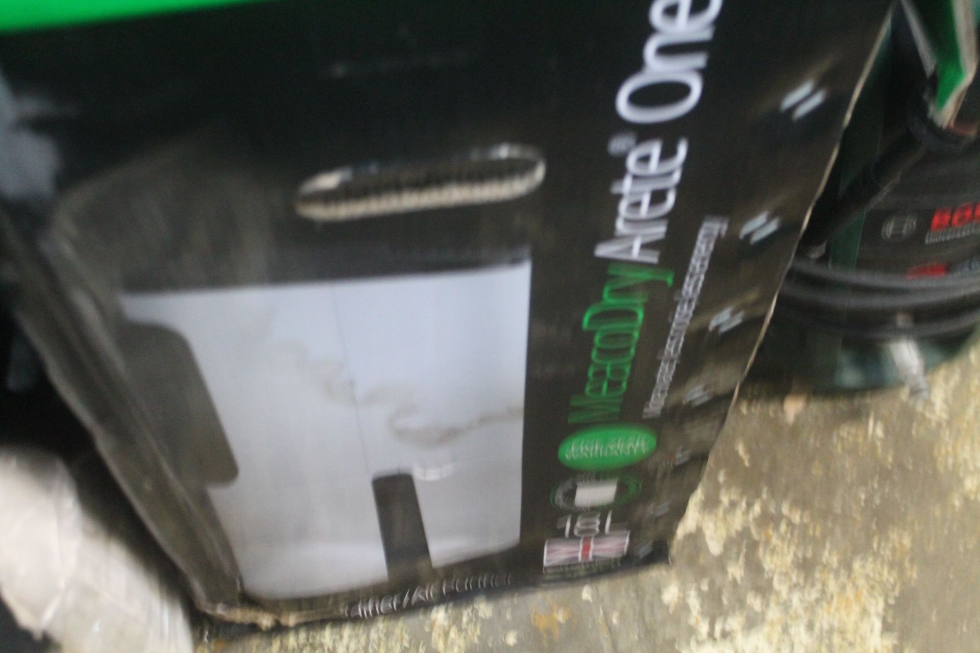 1 BOXED MEACODRY ARETEÂ® ONE 18L DEHUMIDIFIER & AIR PURIFIER RRP Â£239.99