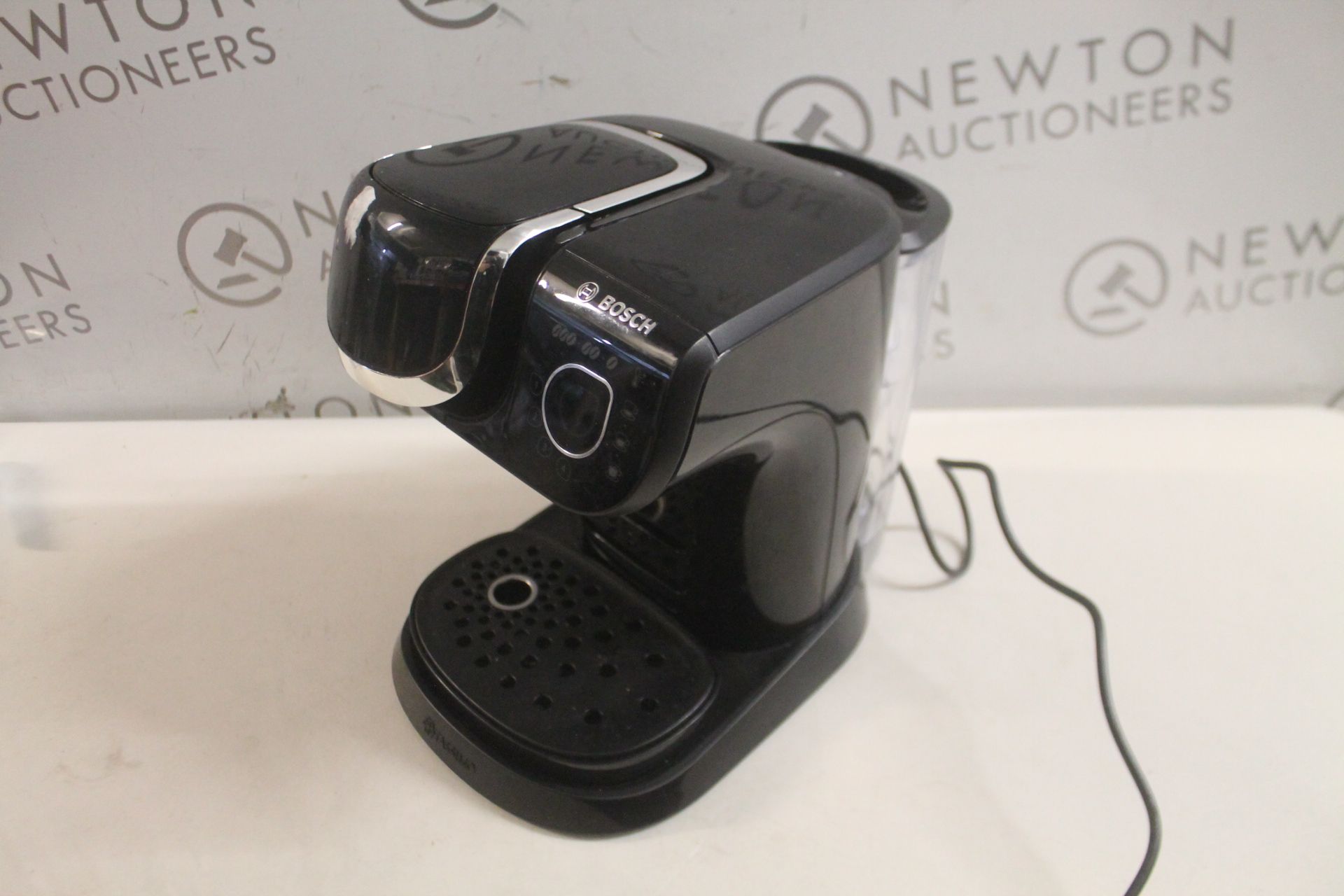 1 BOSCH TASSIMO COFFEE MACHINE RP Â£39.99