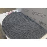 1 RUBBERISED ALL WEATHER ENTRANCE MAT RRP Â£19.99