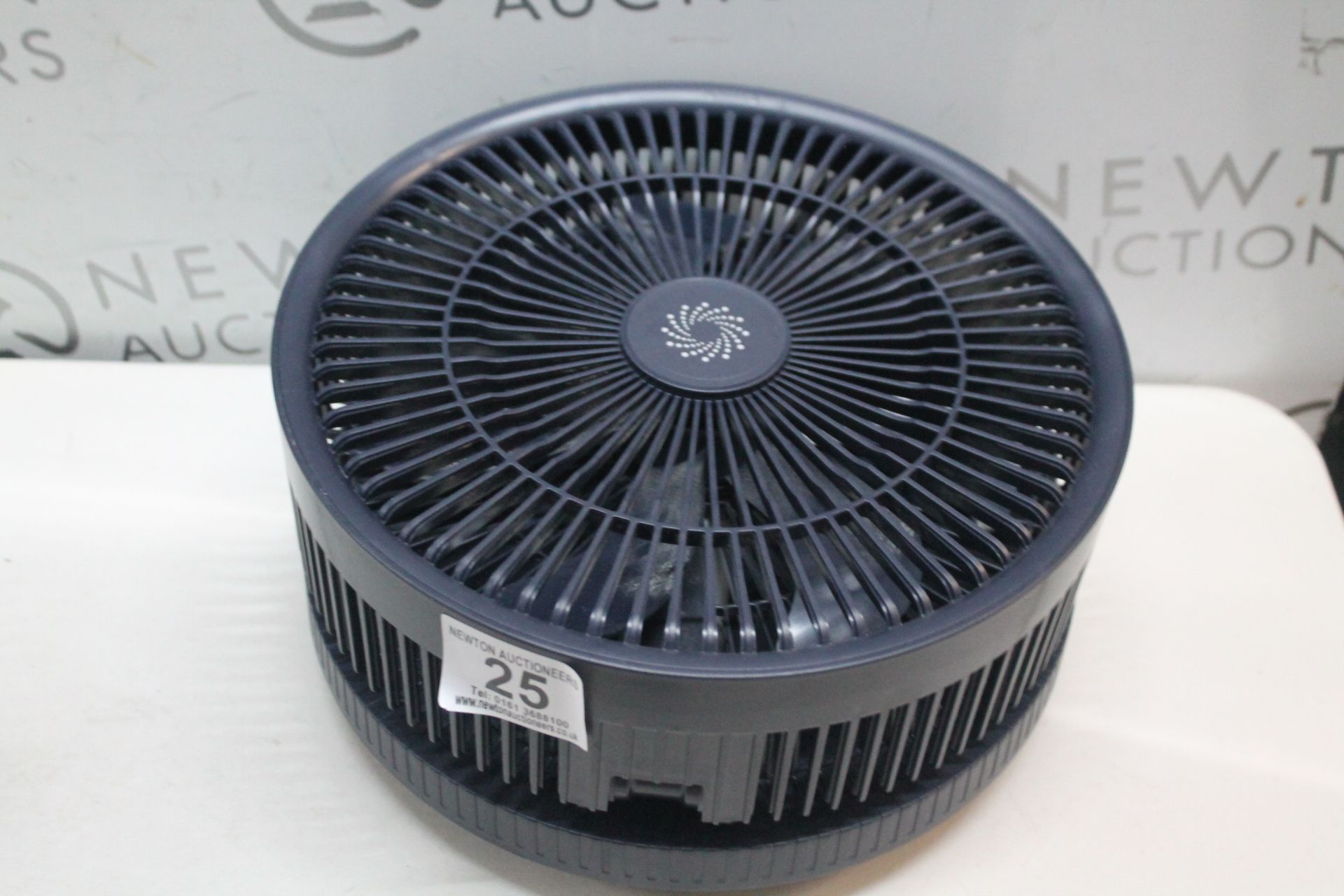 1 NSA ULTIMATE FOLDING-AWAY FAN RRP Â£39