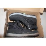 1 BOXED KHOMBU MENS SNEAKER BOOK UK SIZE 11 RRP Â£39.99