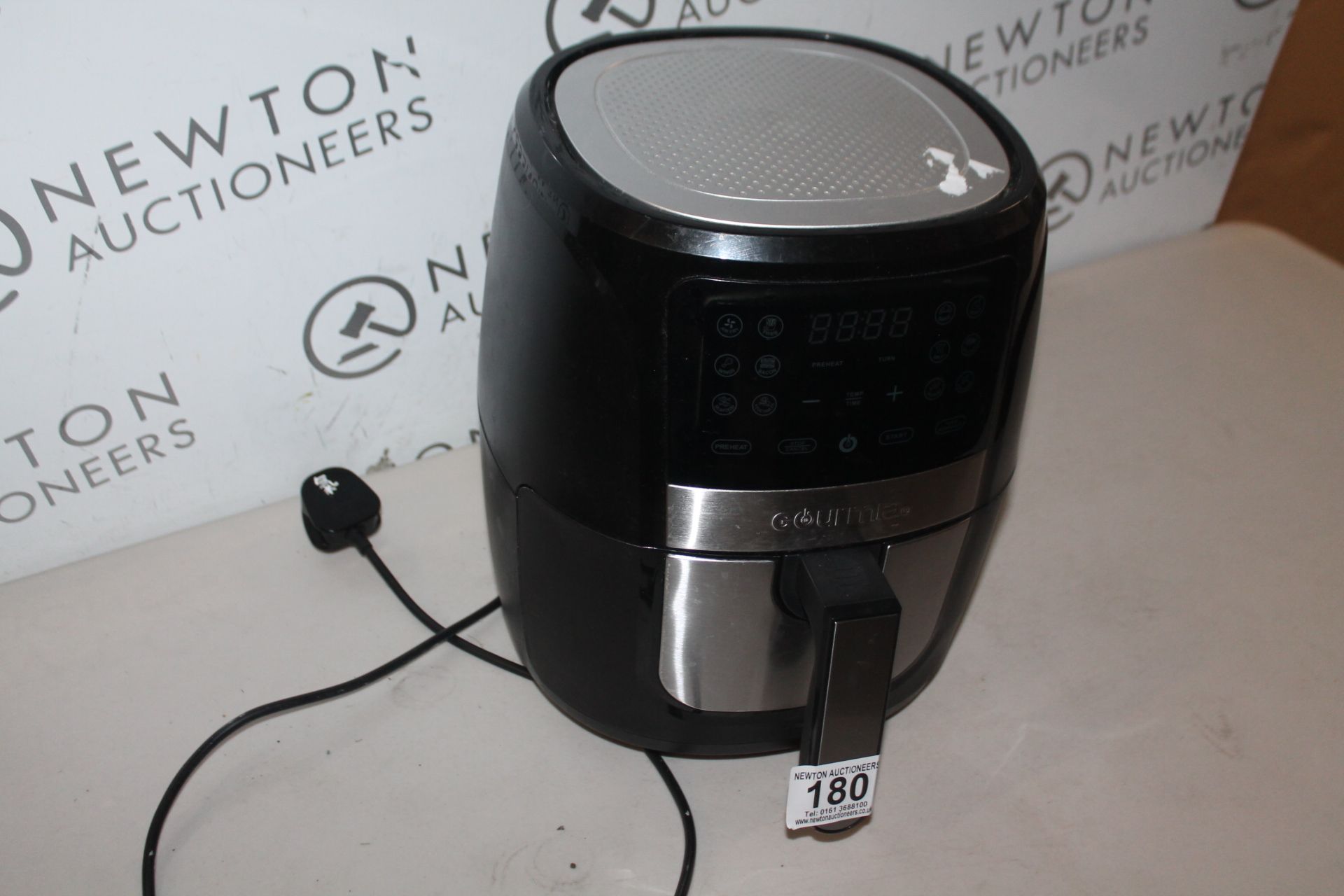 1 GOURMIA 5.7L DIGITAL AIR FRYER RRP Â£29.99