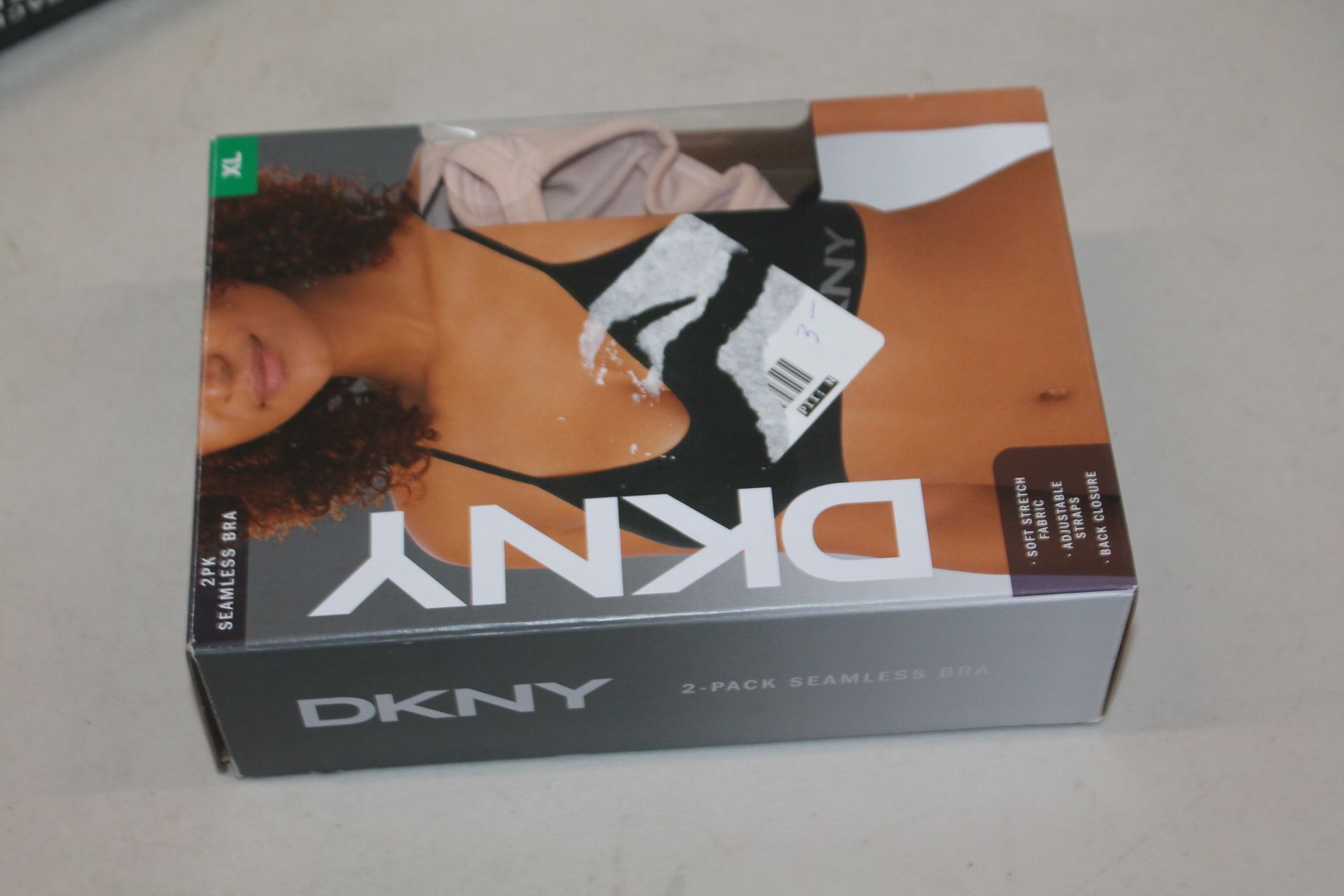 1 BOXED DKNY SEAMLESS BRA SIZE XL RRP Â£19
