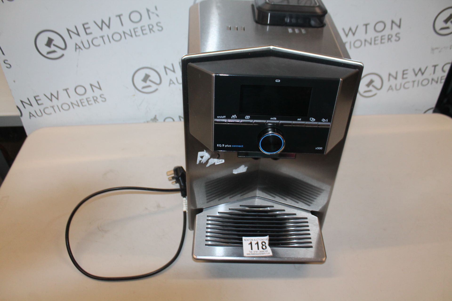 1 SIEMENS EQ.9 PLUS CONNECT S500 FULLY AUTOMATIC COFFEE MACHINE RRP Â£1499