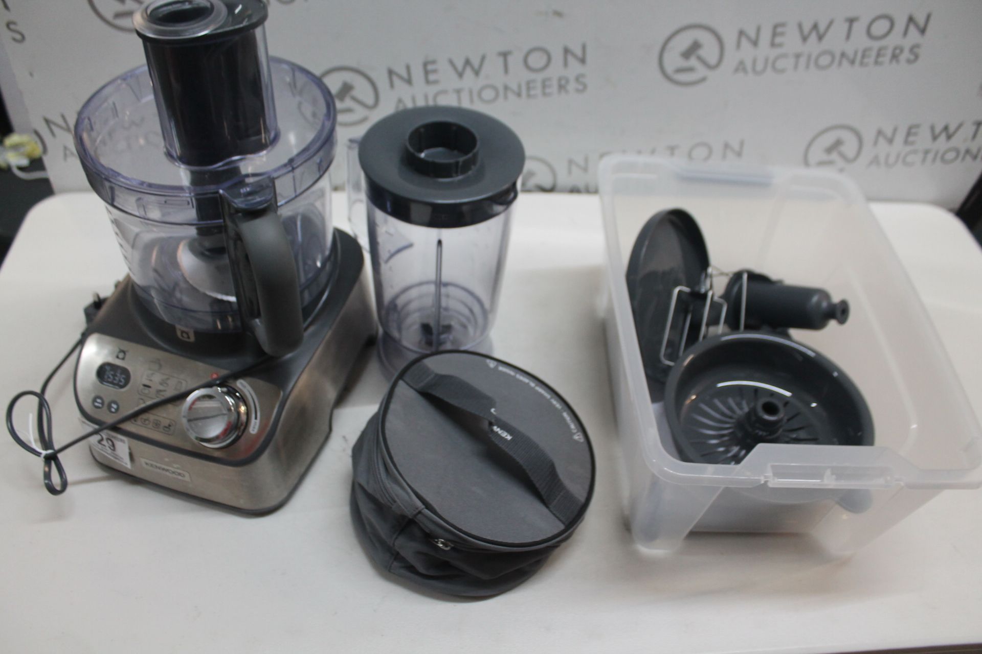 1 KENWOOD MULTIPRO COMPACT FOOD PROCESSOR, FDM71 RRP Â£149