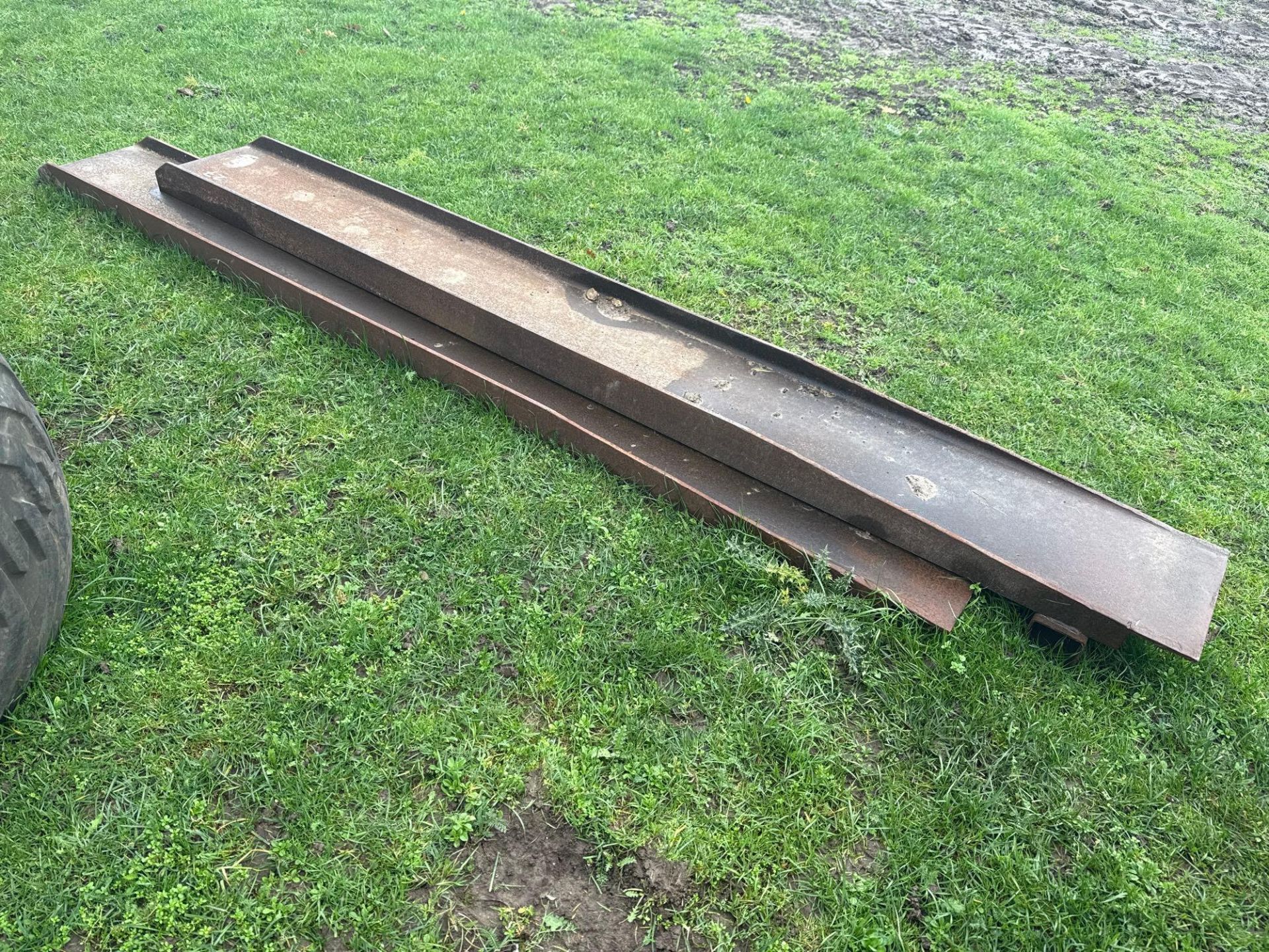 Pair of 9ft steel loading ramps