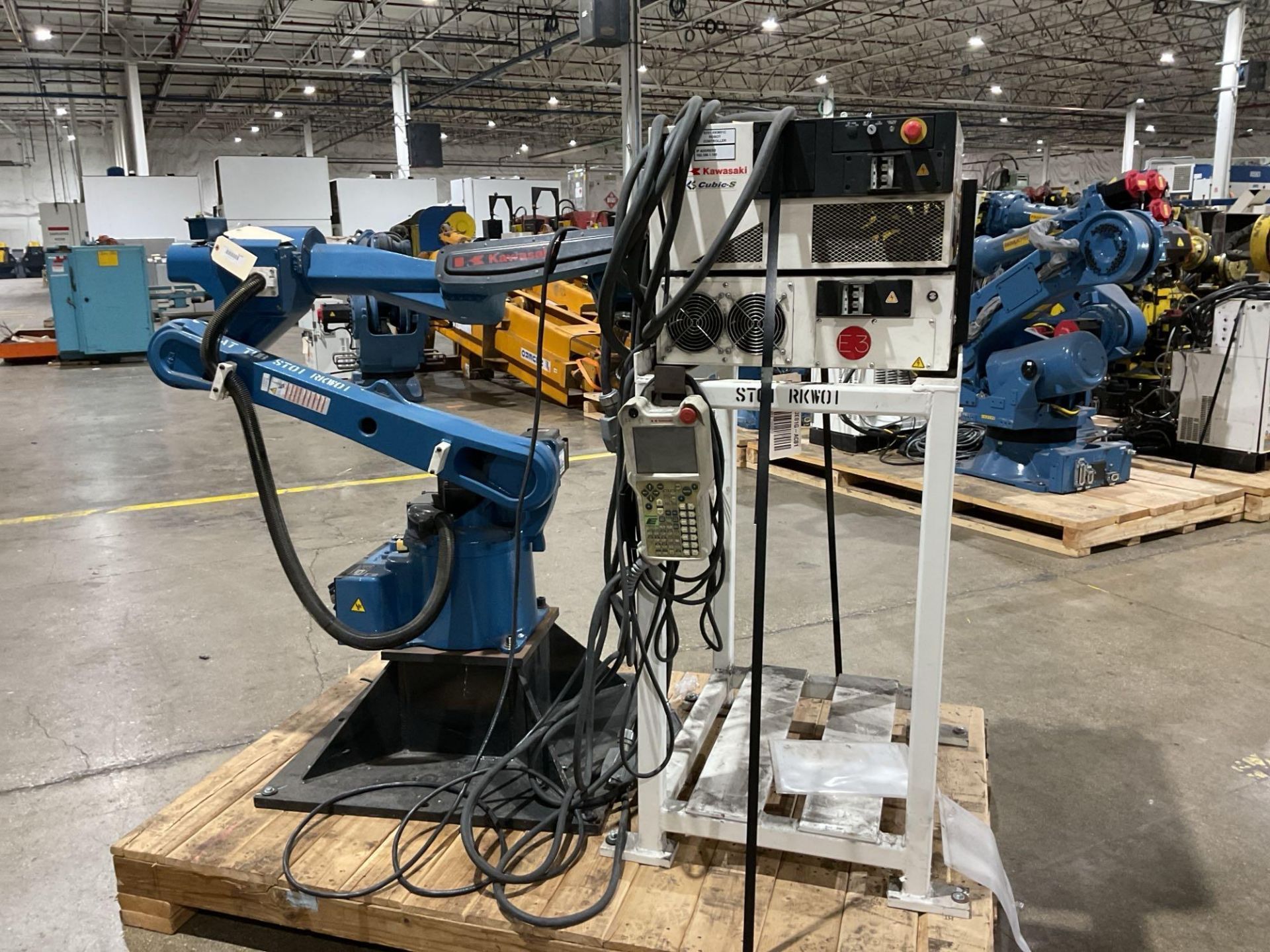 2017 KAWASAKI 3BA006L-AC01 6KG ROBOT WITH 30E01G-AC01 CONTROLLER & 12" RISER USED