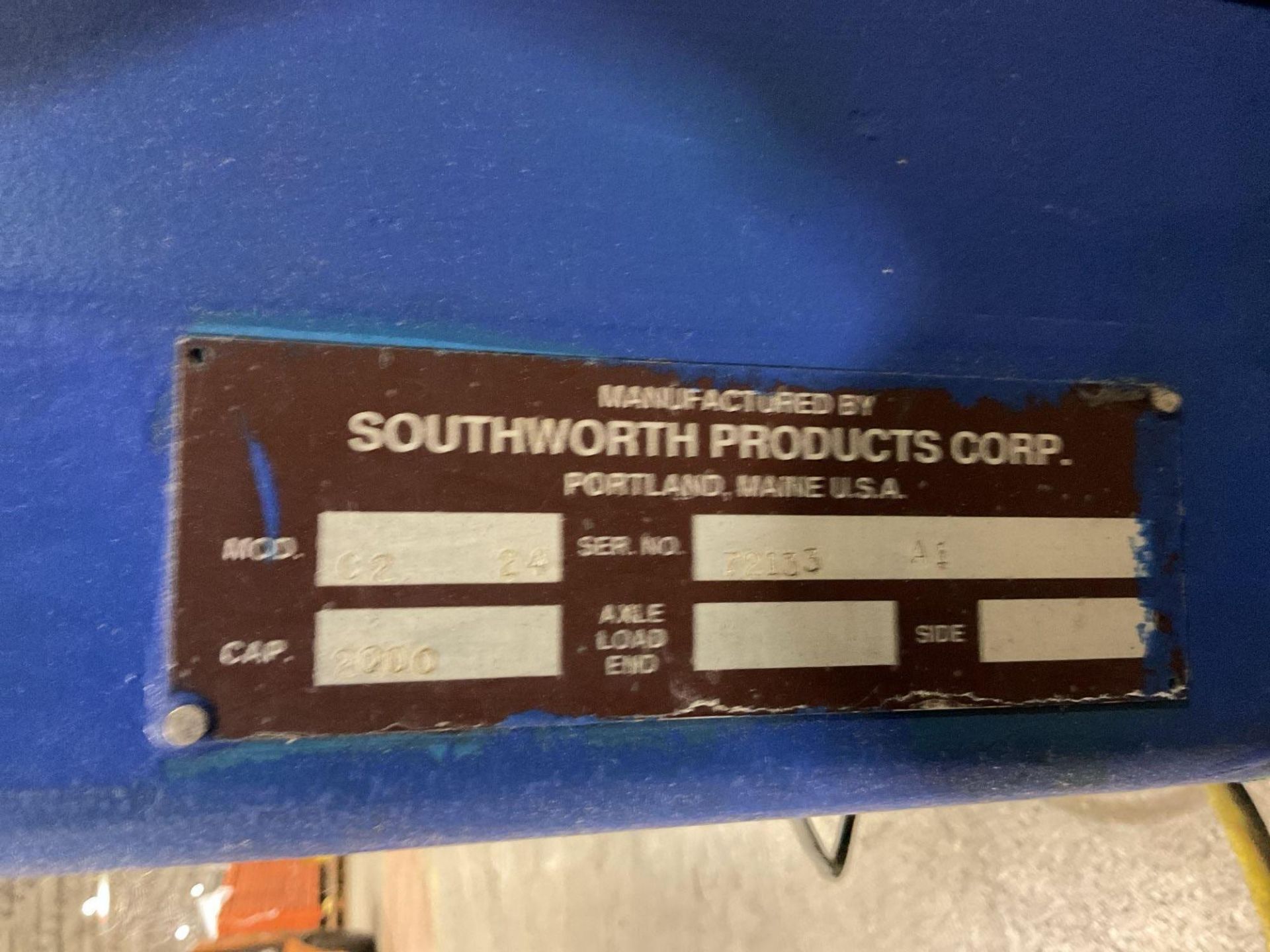 SOUTHWORTH C2-24 & ROLL-24 HYDRAULIC LIFT TABLES 2,000 LB CAPACITY EACH USED - Image 8 of 10