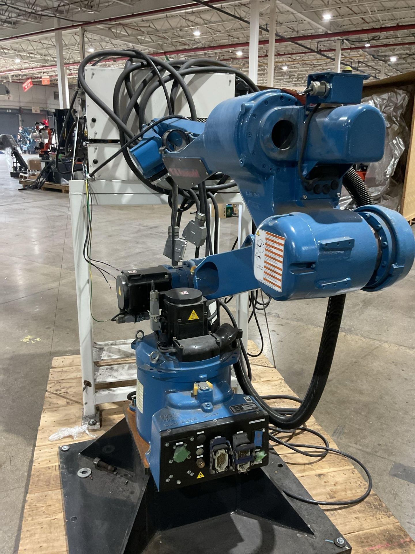 2017 KAWASAKI 3BA006L-AC01 6KG ROBOT WITH 30E01G-AC01 CONTROLLER & 12" RISER USED - Image 3 of 12