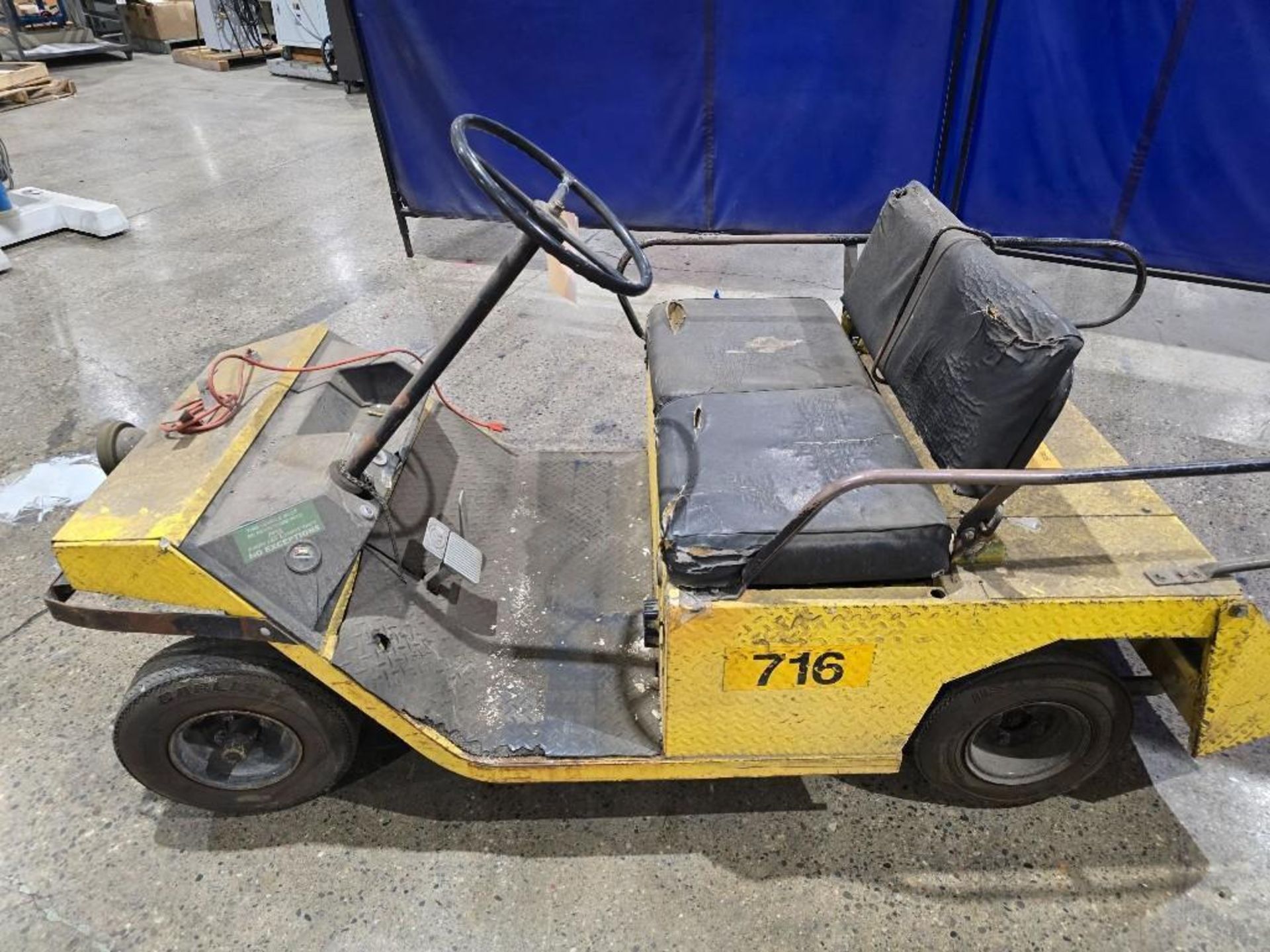 TAYLOR DUNN CARRYALL UTILITY CART FOR PARTS OR REPAIR NEEDS BATTERIES