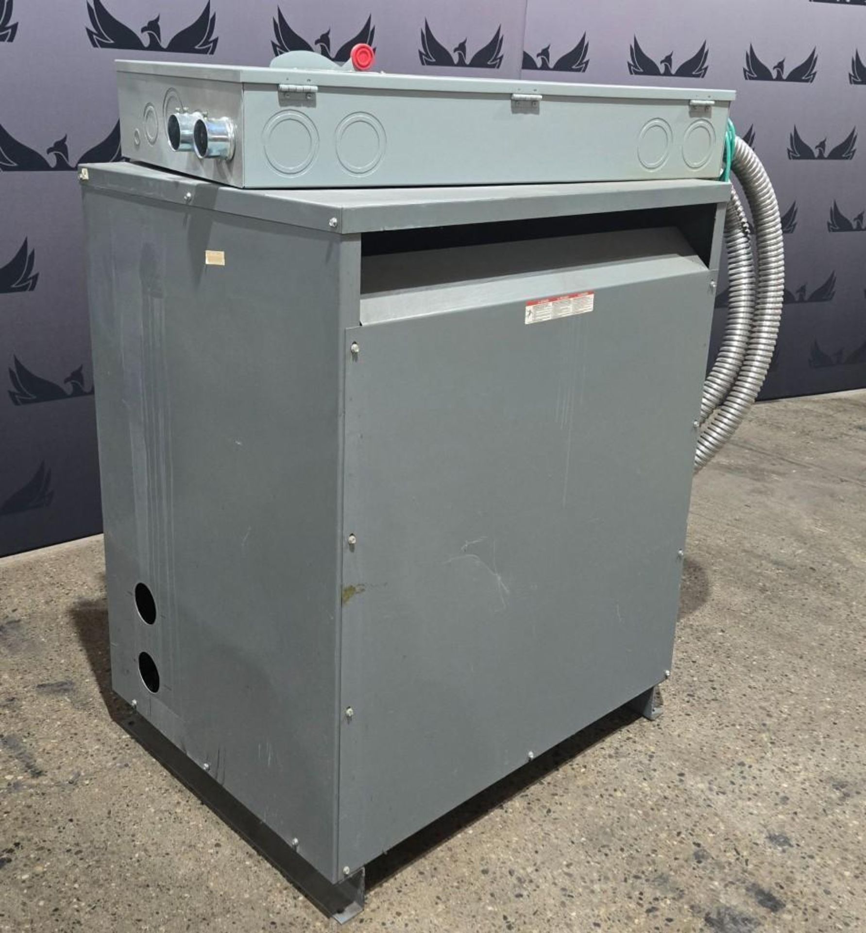 SQUARE D 220T144HDIT 460V 220KVA TRANSFORMER WITH DISCONNECT USED - Image 2 of 7