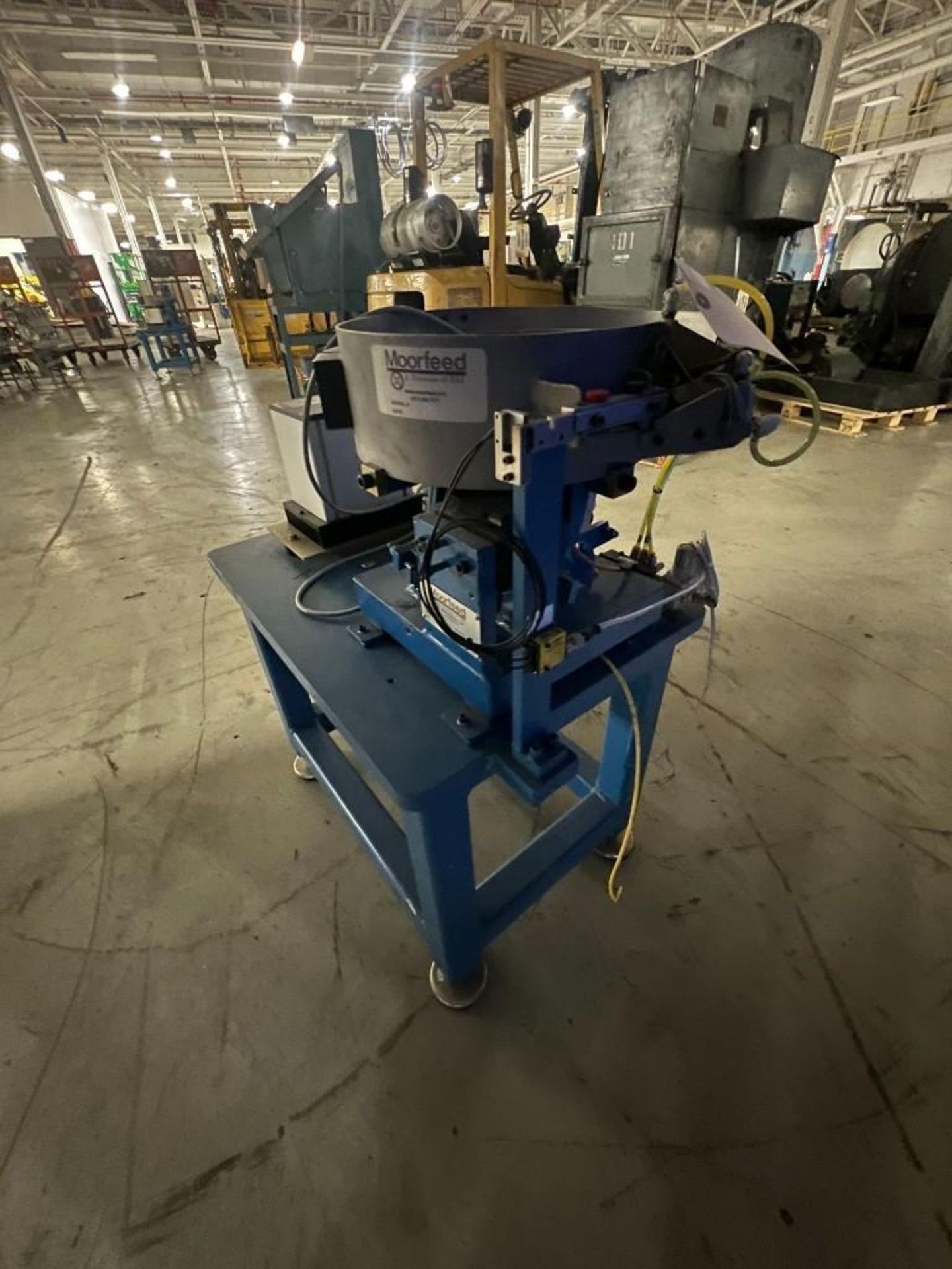 MOORFEED 71203 VIBRATOR BOWL FEEDER USED - Image 2 of 5