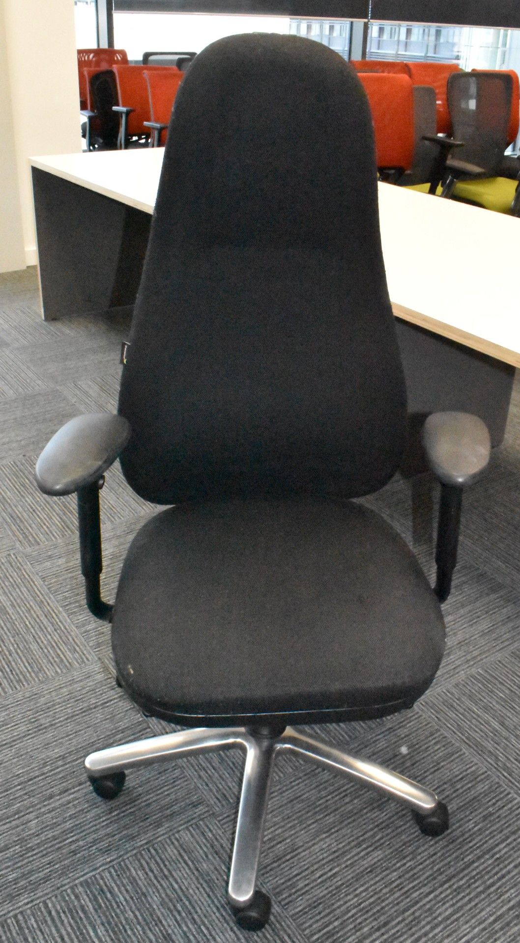 1 x Therapod Ergonomical Office Swivel Chair