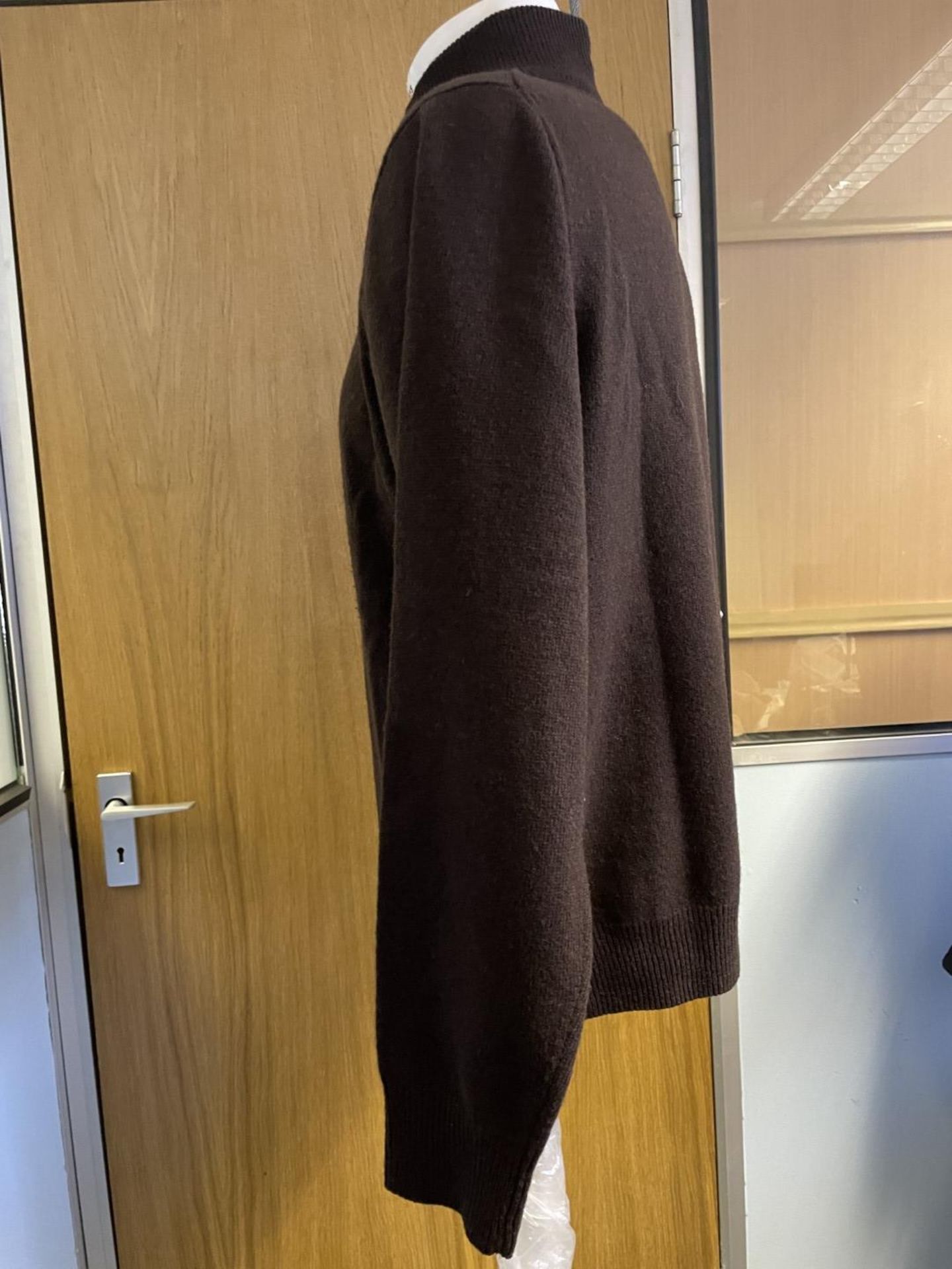 1 x GANT Men's Superfine Lambswool Half Zip Sweater - Size UK Large - Ref: LB515 - CL1020 - NO VAT - Image 4 of 13