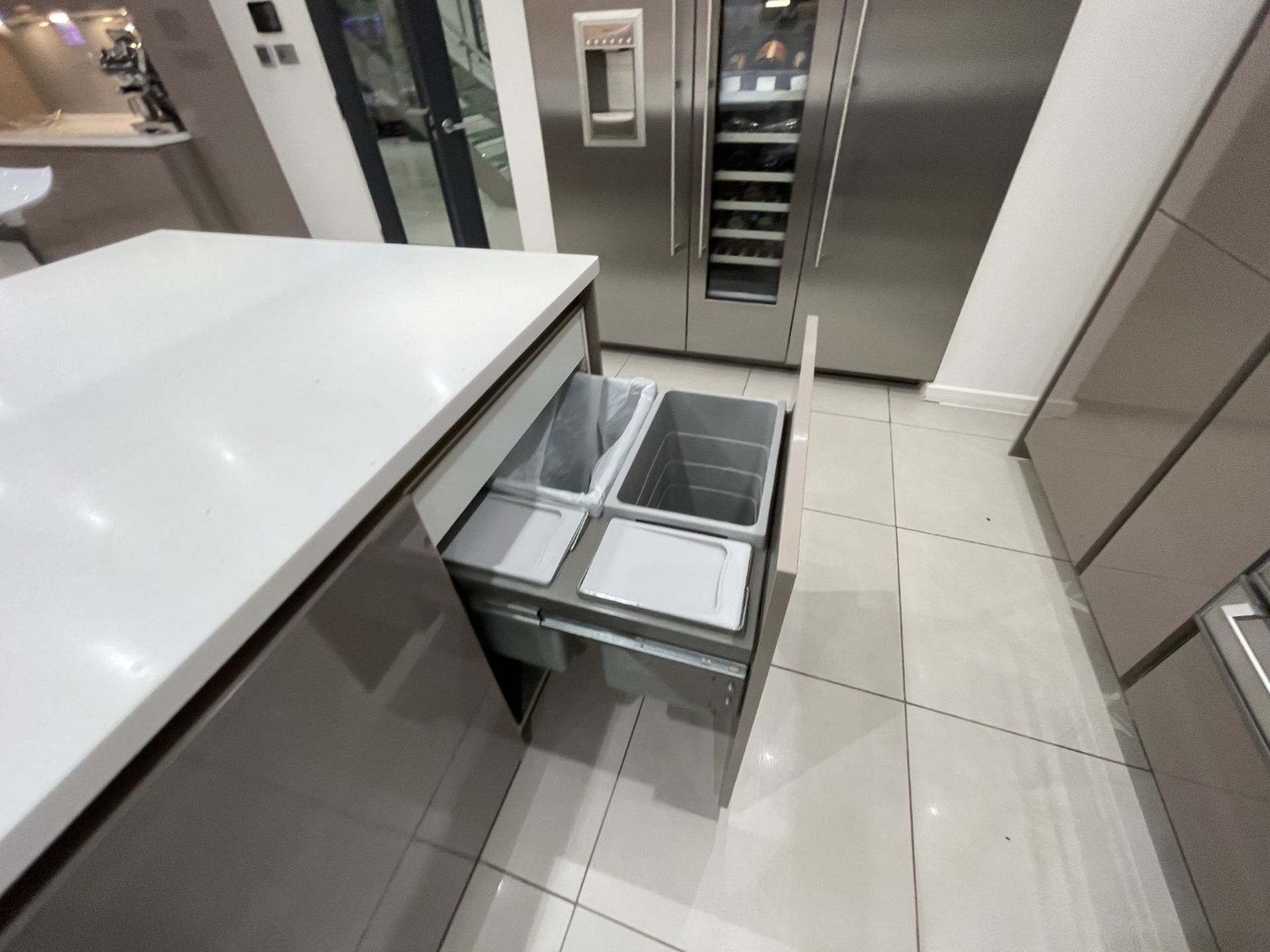 1 x Stunning Siematic S2 Luxury Kitchen with Gaggenau Appliances, from a Multimillion Pound Mansion - Image 38 of 99