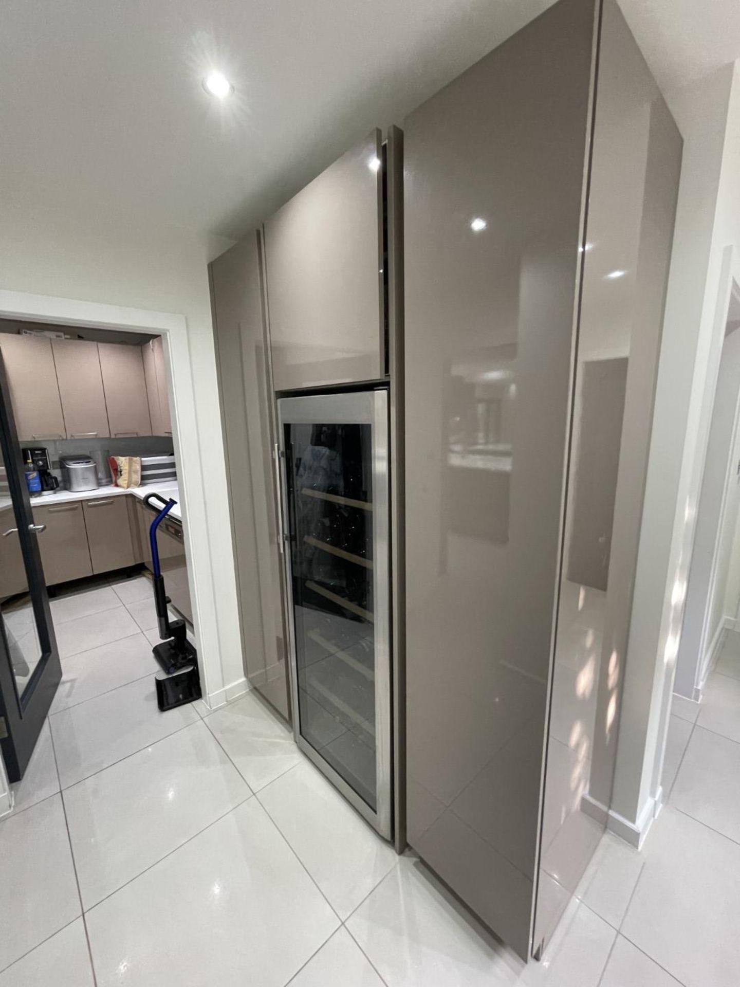 1 x Stunning Siematic S2 Luxury Kitchen with Gaggenau Appliances, from a Multimillion Pound Mansion - Image 56 of 99
