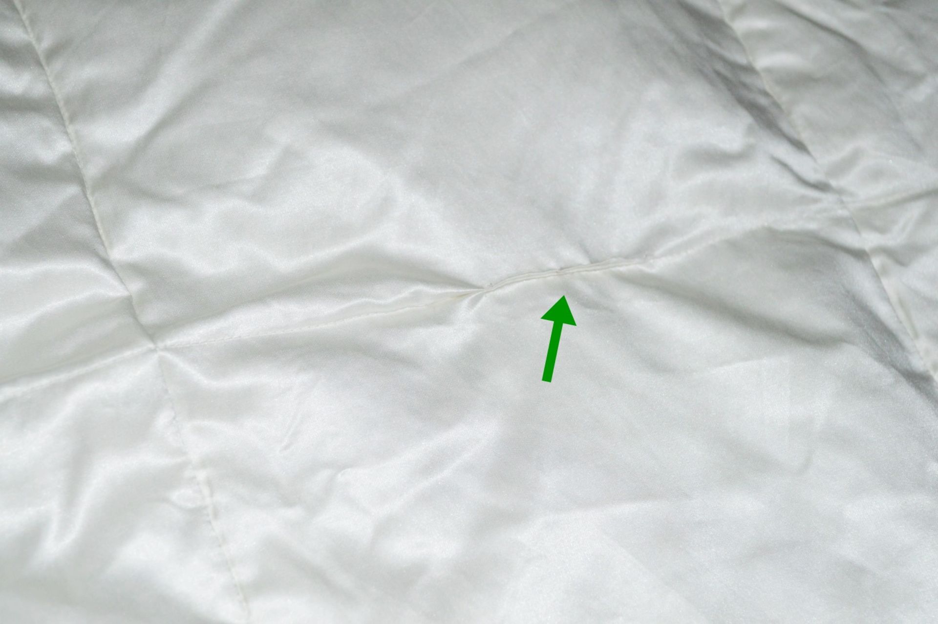 1 x BRINKHAUS Arctic Duck Down & Satin Superking 4.5 Tog Duvet, 260 x 220 - Original Price £3,499 - Image 14 of 16