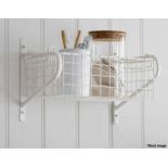 1 x Small Hornton Hanging Basket In Lily White - Boxed - Ref: GTC289/GTC2P10 - CL1017 - Location: