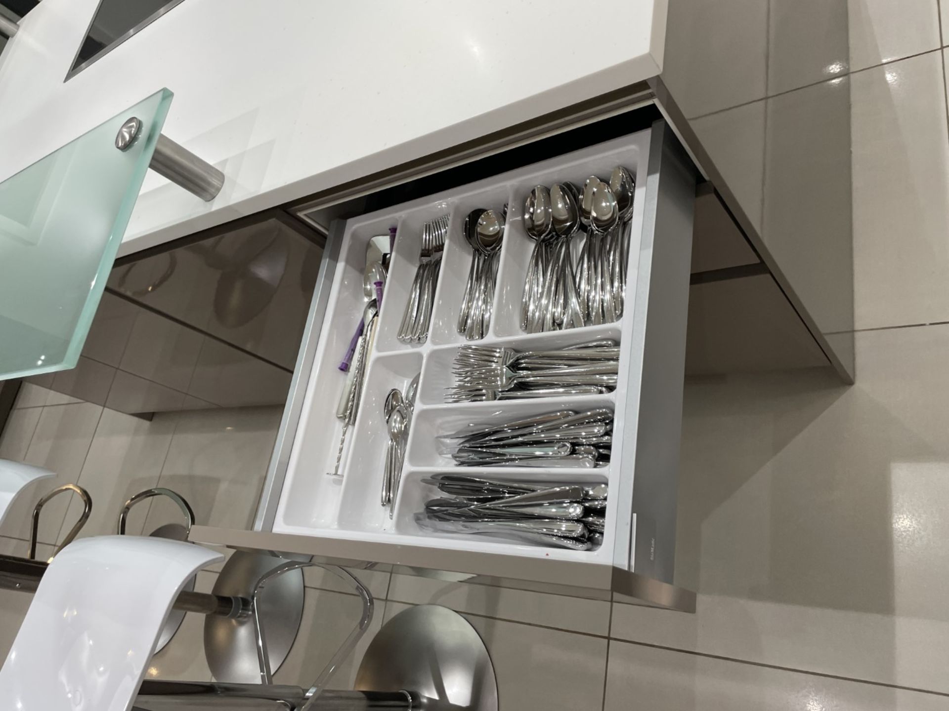 1 x Stunning Siematic S2 Luxury Kitchen with Gaggenau Appliances, from a Multimillion Pound Mansion - Image 53 of 99