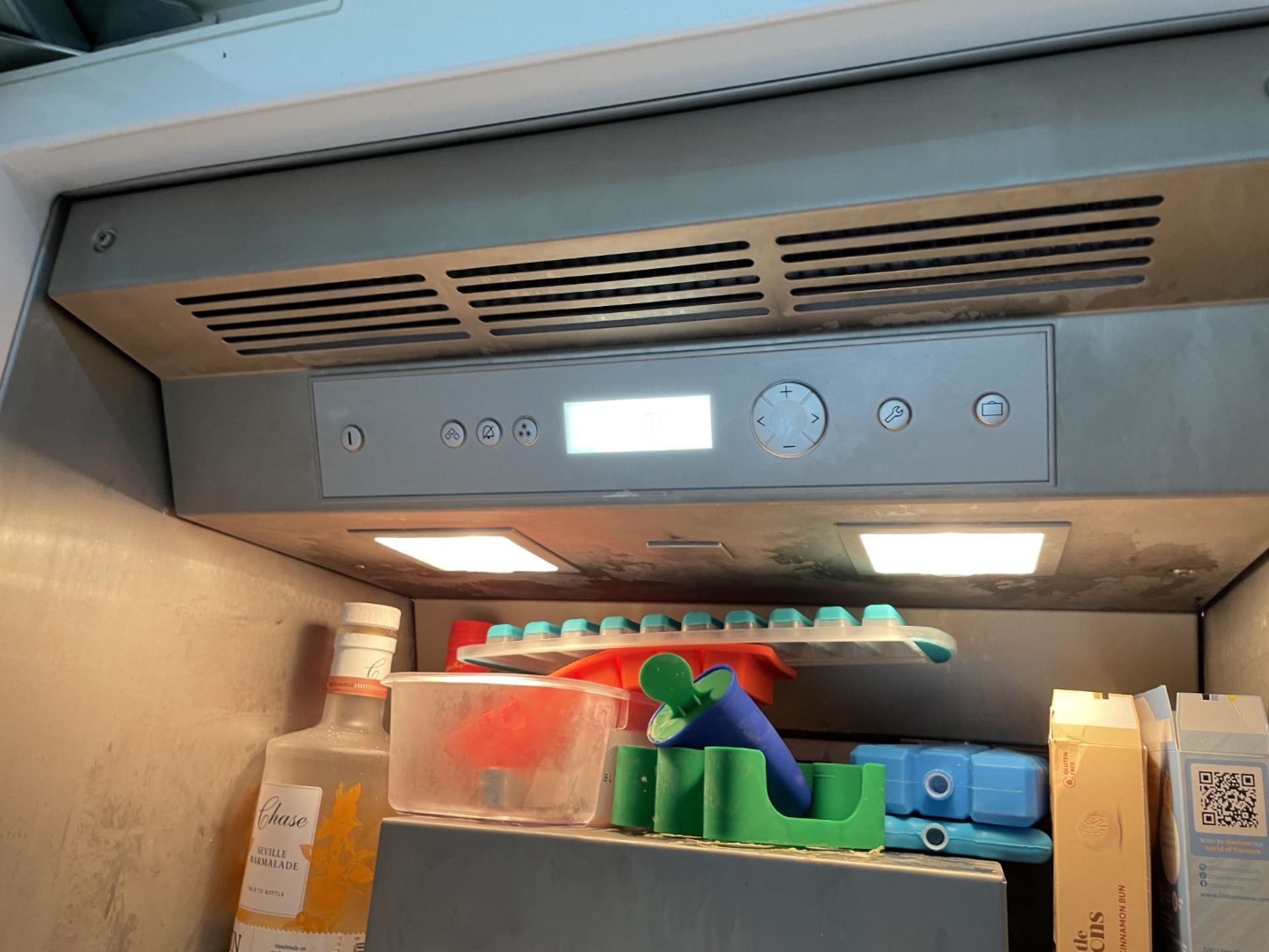 1 x Stunning Siematic S2 Luxury Kitchen with Gaggenau Appliances, from a Multimillion Pound Mansion - Image 51 of 99