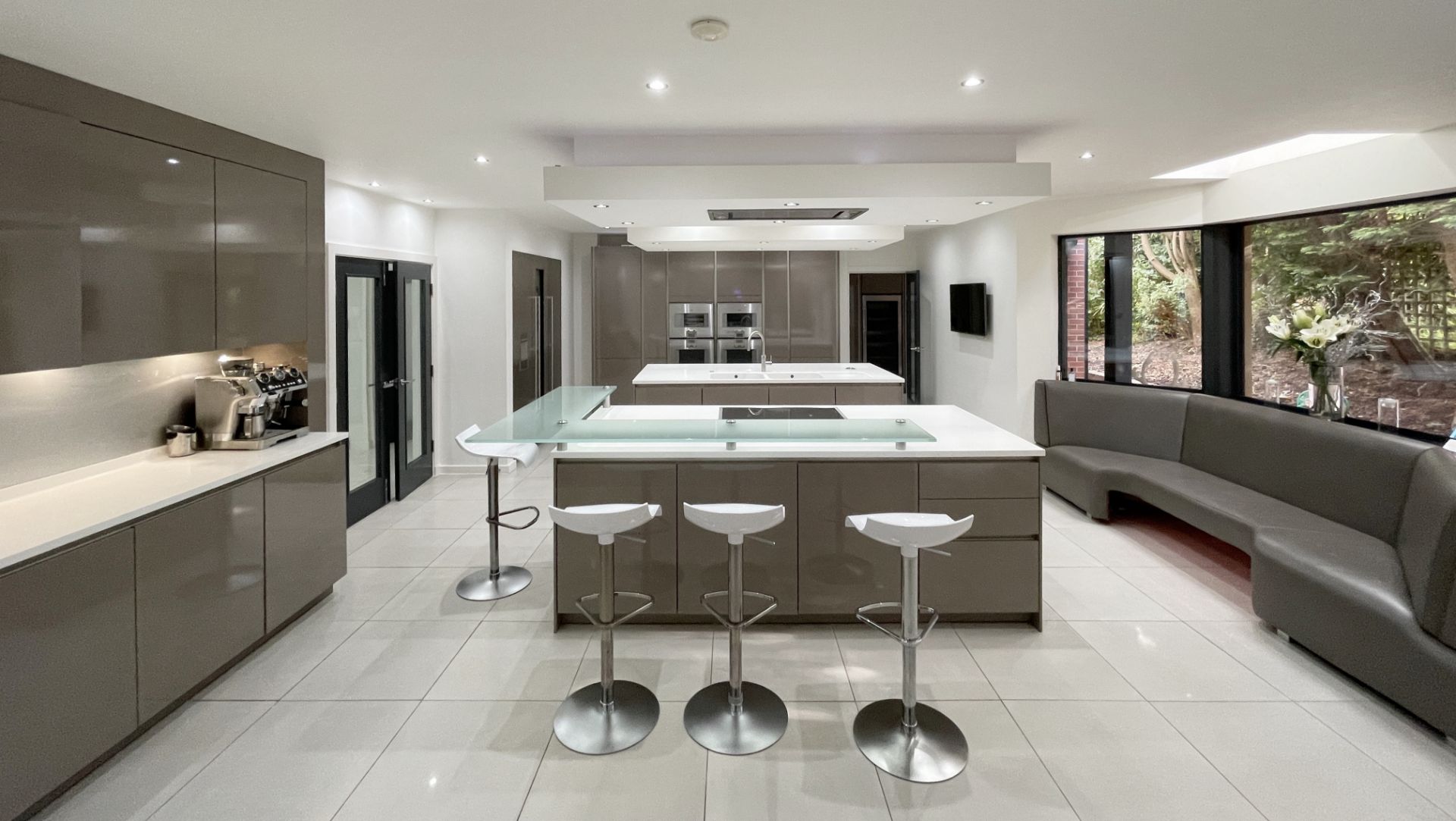 1 x Stunning Siematic S2 Luxury Kitchen with Gaggenau Appliances, from a Multimillion Pound Mansion - Image 94 of 99