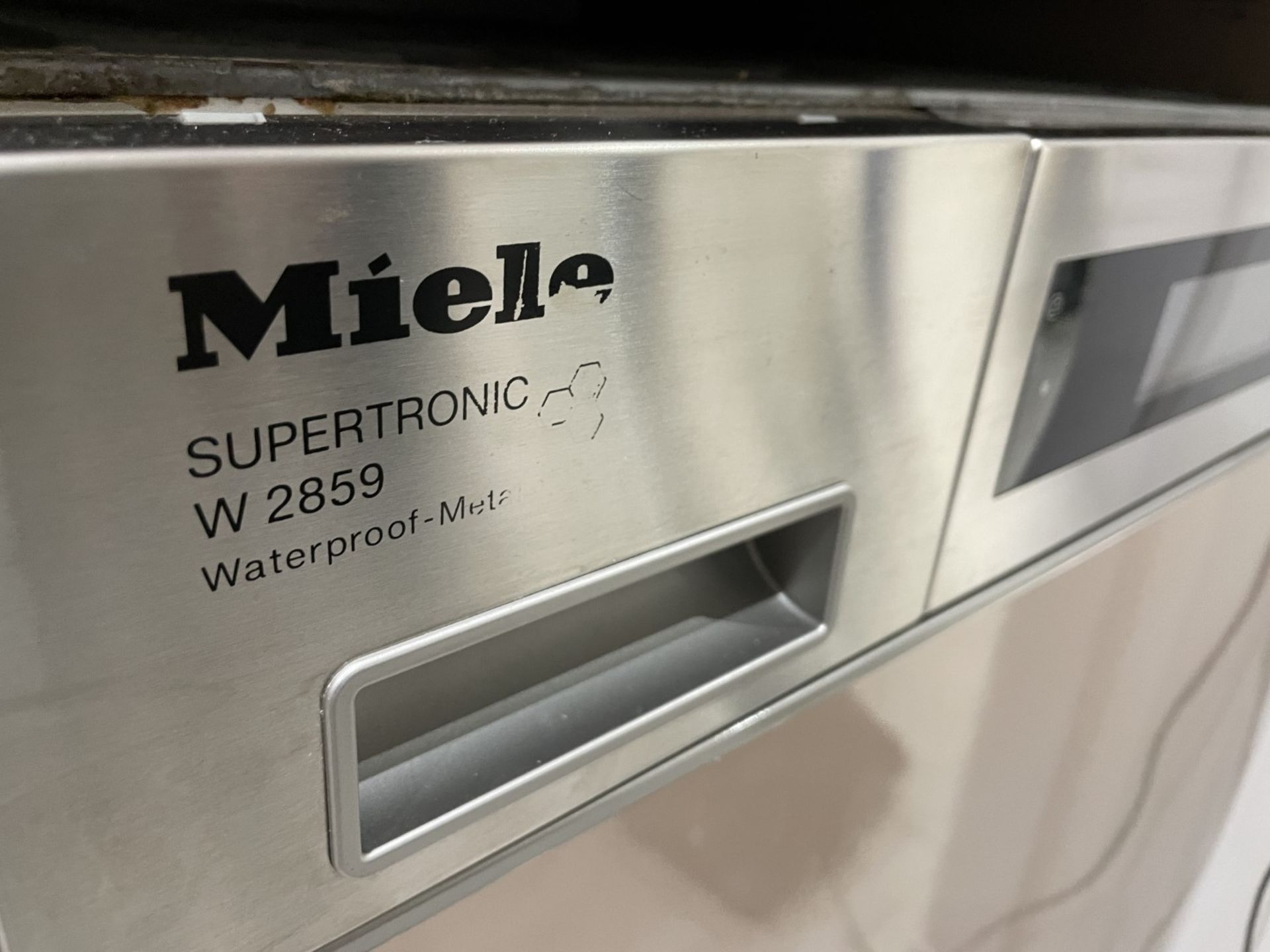 1 x Stunning Siematic S2 Luxury Kitchen with Gaggenau Appliances, from a Multimillion Pound Mansion - Image 14 of 99