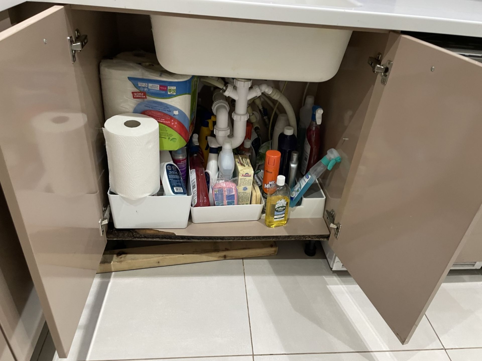 1 x Stunning Siematic S2 Luxury Kitchen with Gaggenau Appliances, from a Multimillion Pound Mansion - Image 24 of 99