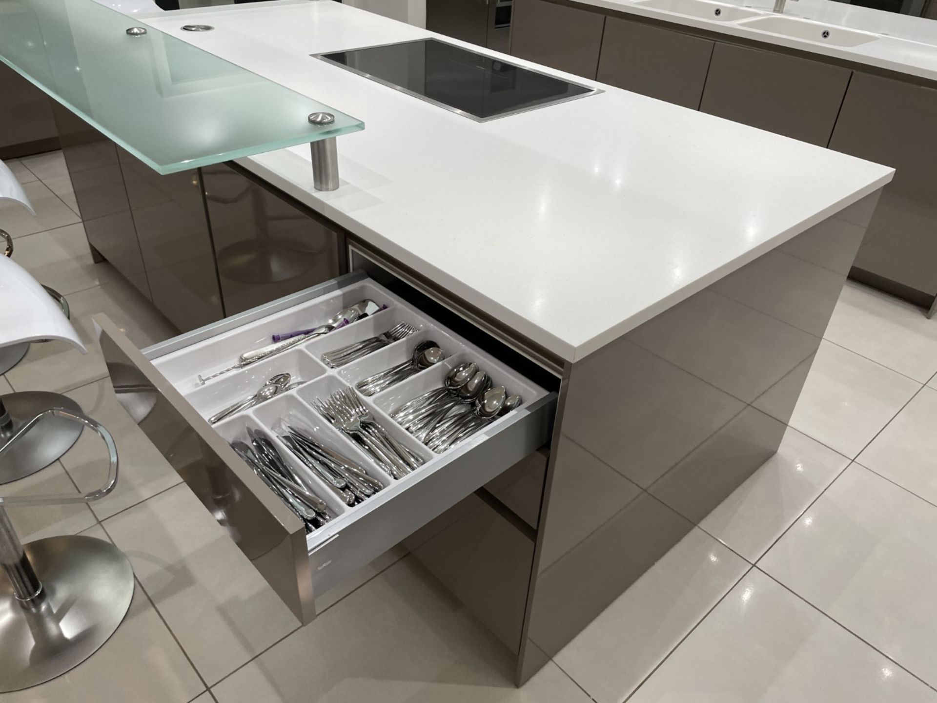 1 x Stunning Siematic S2 Luxury Kitchen with Gaggenau Appliances, from a Multimillion Pound Mansion - Image 78 of 99