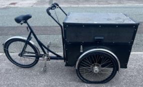 1 x Christiania Three Wheel Event Bike - Single Speed Bike Featuring a Secure Box with Gas Lift Lid,