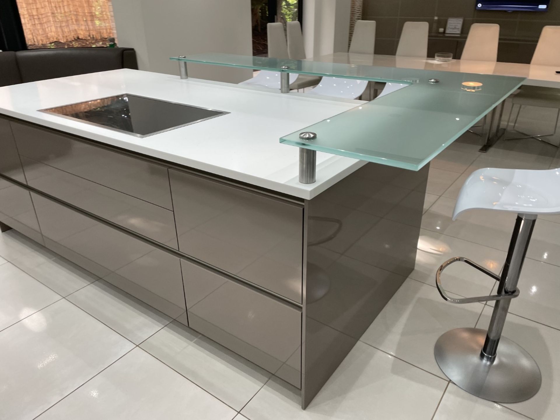 1 x Stunning Siematic S2 Luxury Kitchen with Gaggenau Appliances, from a Multimillion Pound Mansion - Image 79 of 99