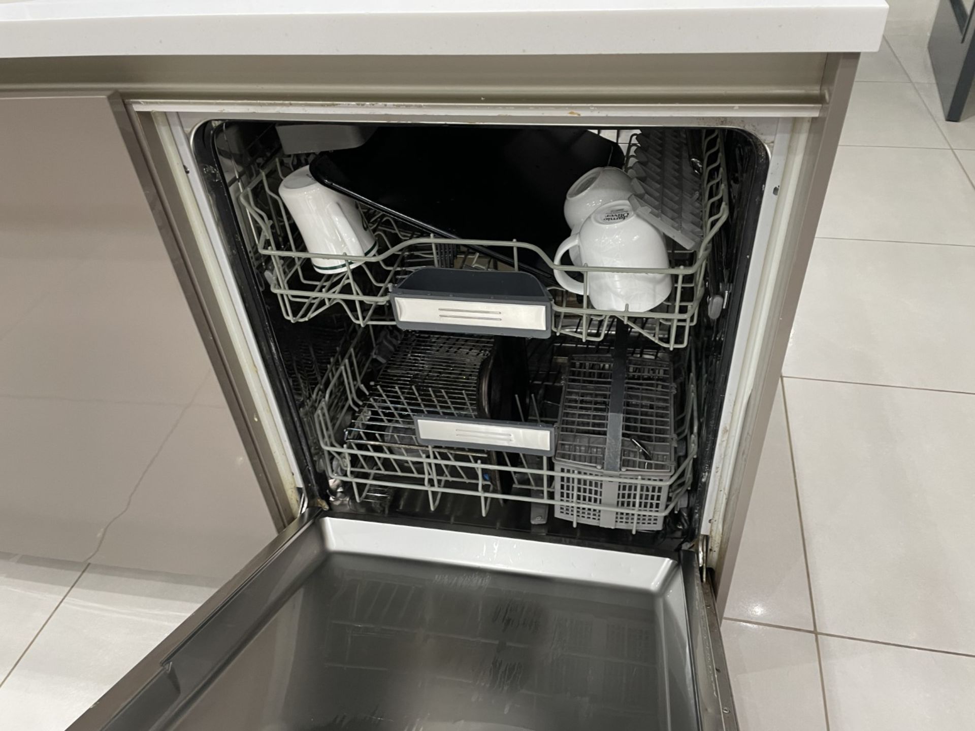 1 x Stunning Siematic S2 Luxury Kitchen with Gaggenau Appliances, from a Multimillion Pound Mansion - Image 65 of 99