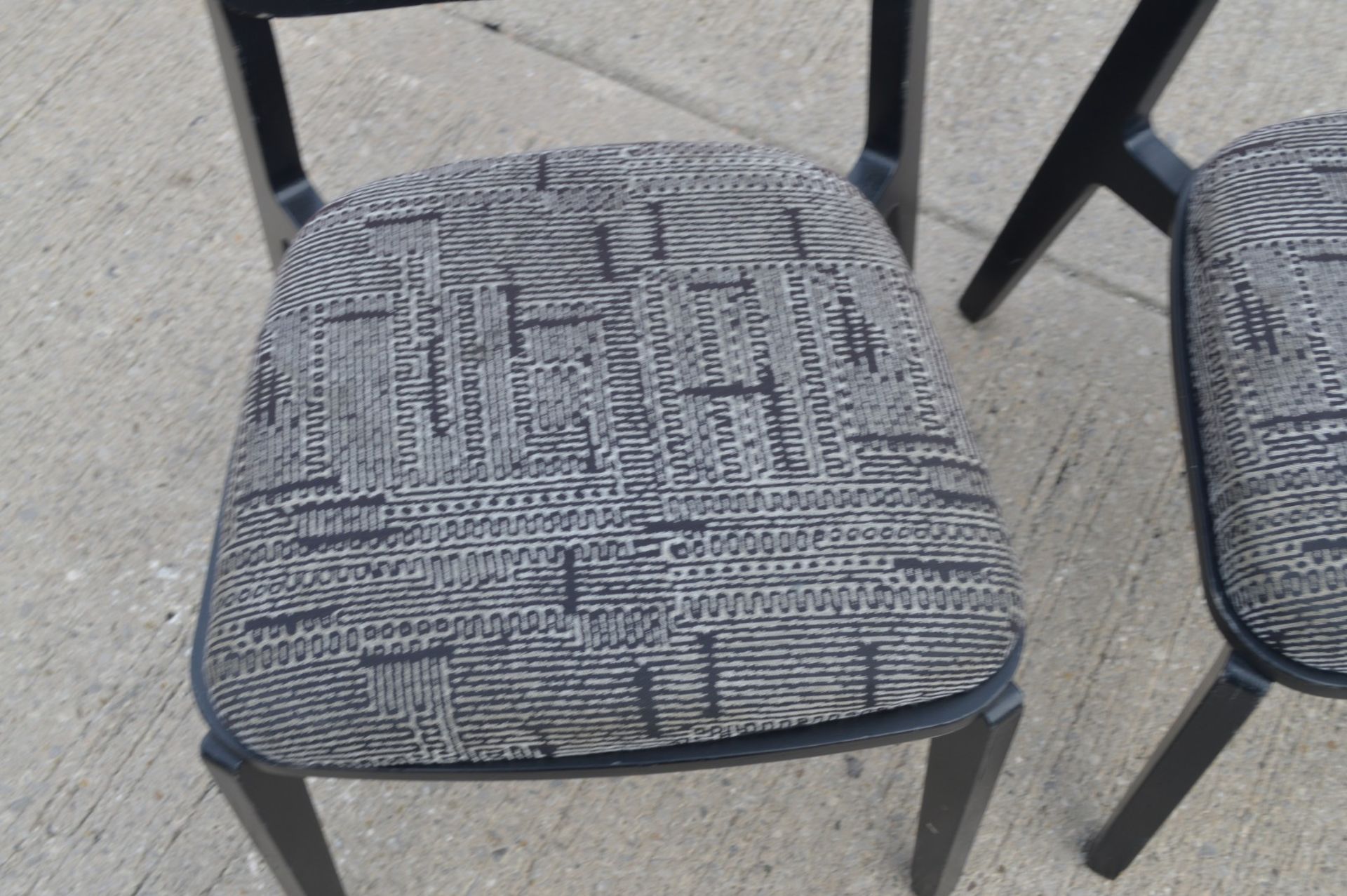 10 x Retro Style Restaurant Dining Chairs Featuring a Black Finish and Padded Seat Pads - Image 5 of 19