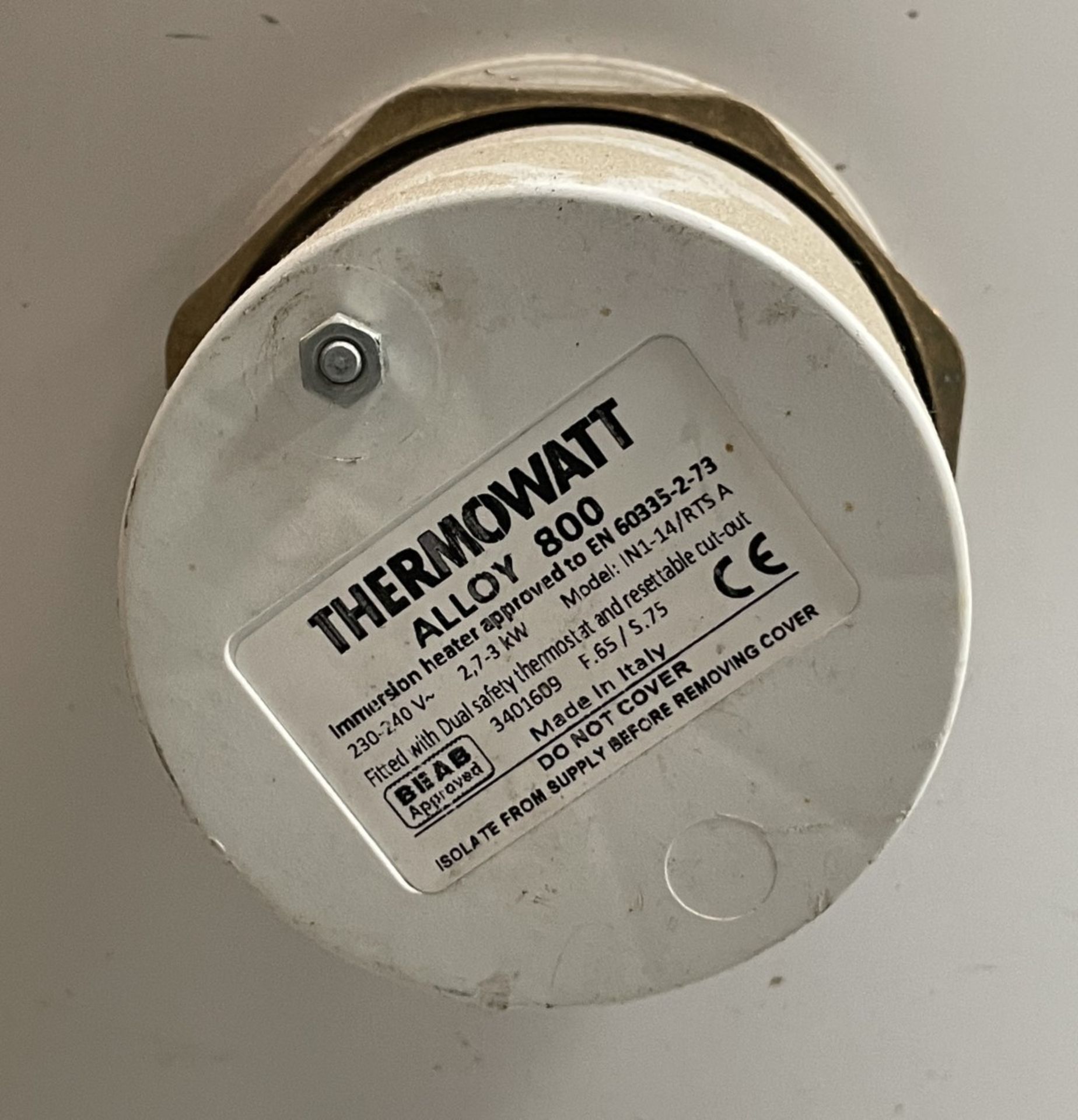 1 x World Heat Superflow Unvented Hot Water 300 Litre Storage Cylinder - Model: 300DSSFLOW - Image 6 of 10