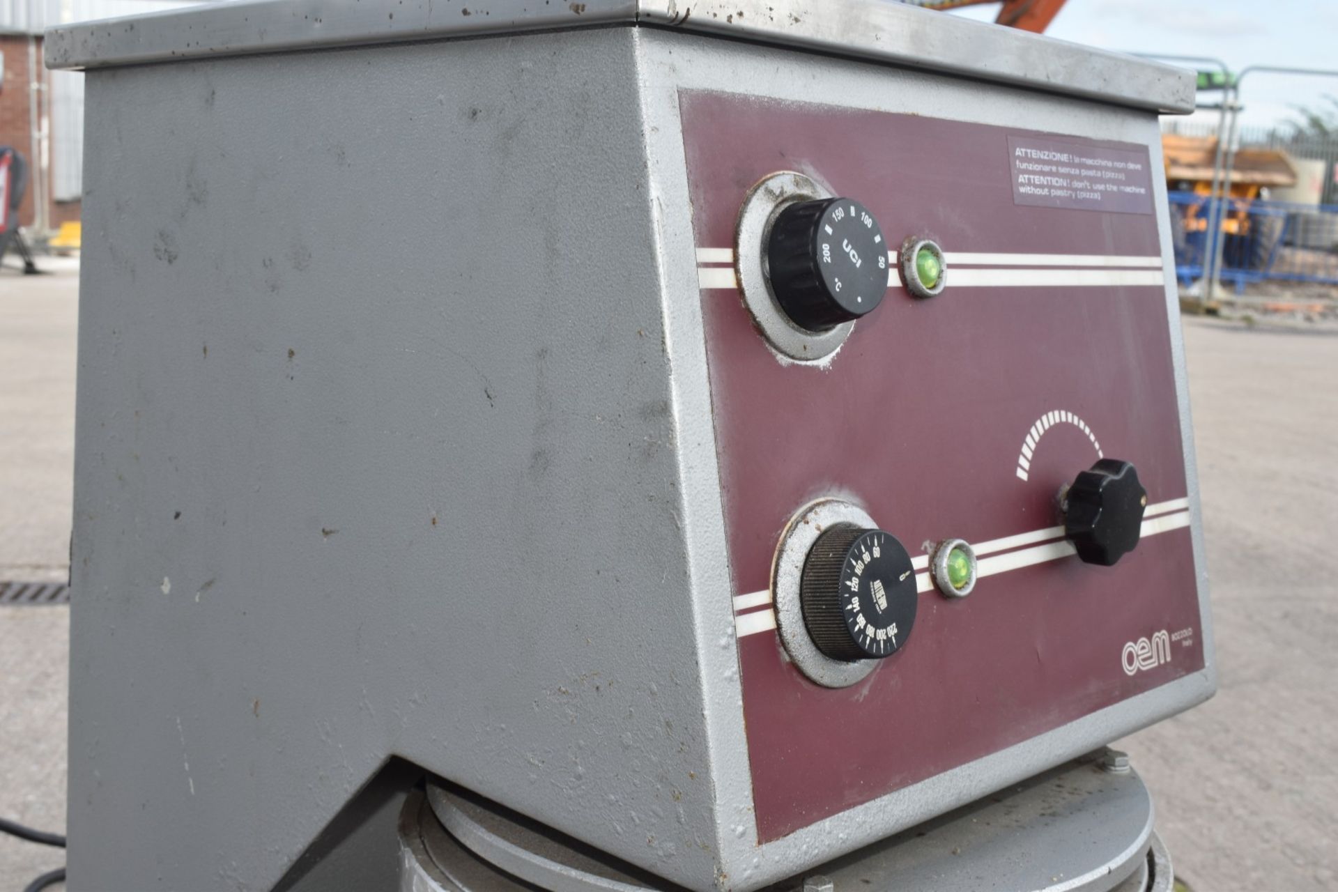 1 x OEM PF/33 Commercial Pizza Press - Made in Italy - 3 Phase - Image 12 of 15