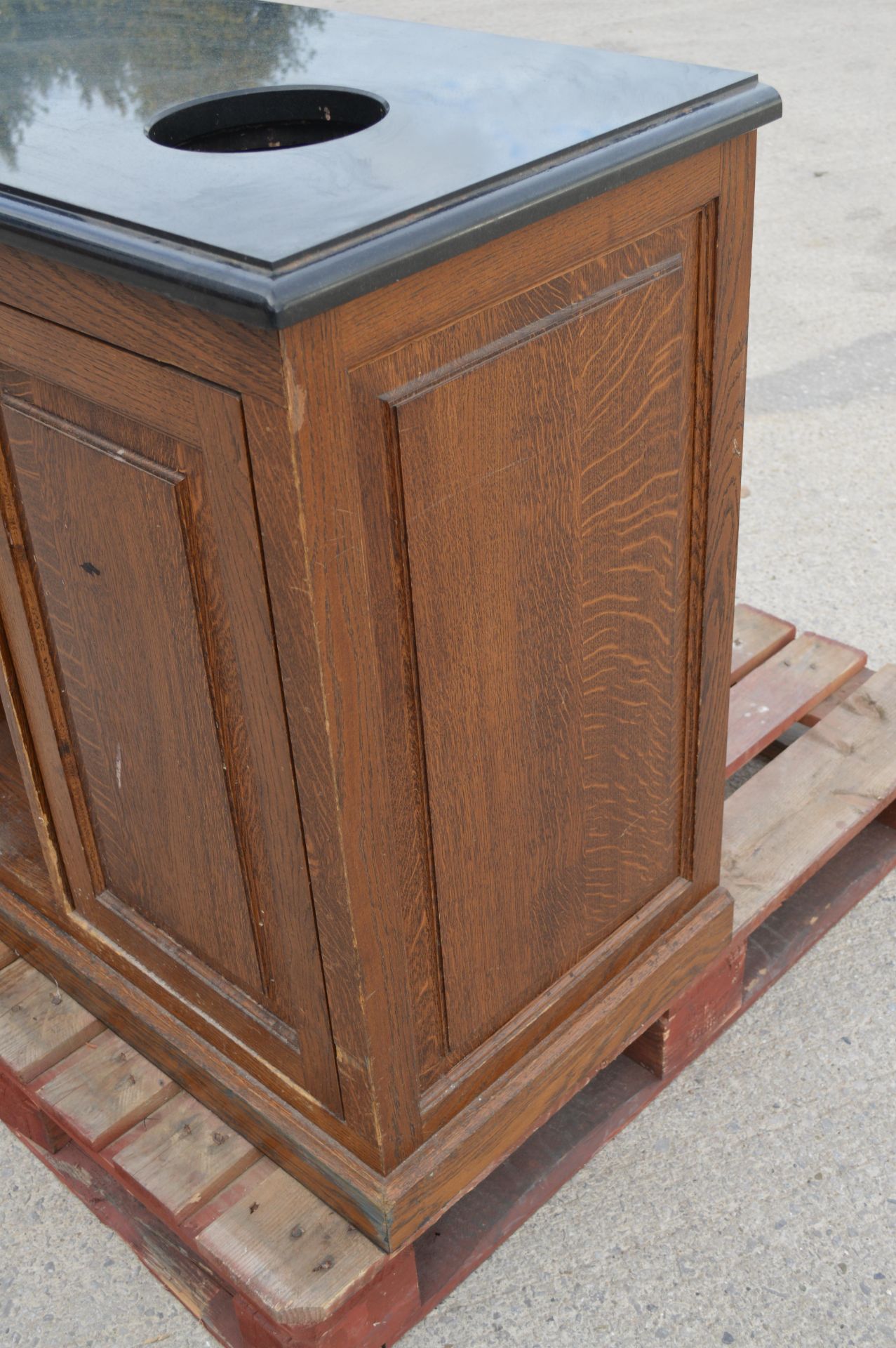 1 x Restaurant Waiter Station Featuring a Bin Chute with Removable Waste Bin, Granite Top, Storage - Image 6 of 10