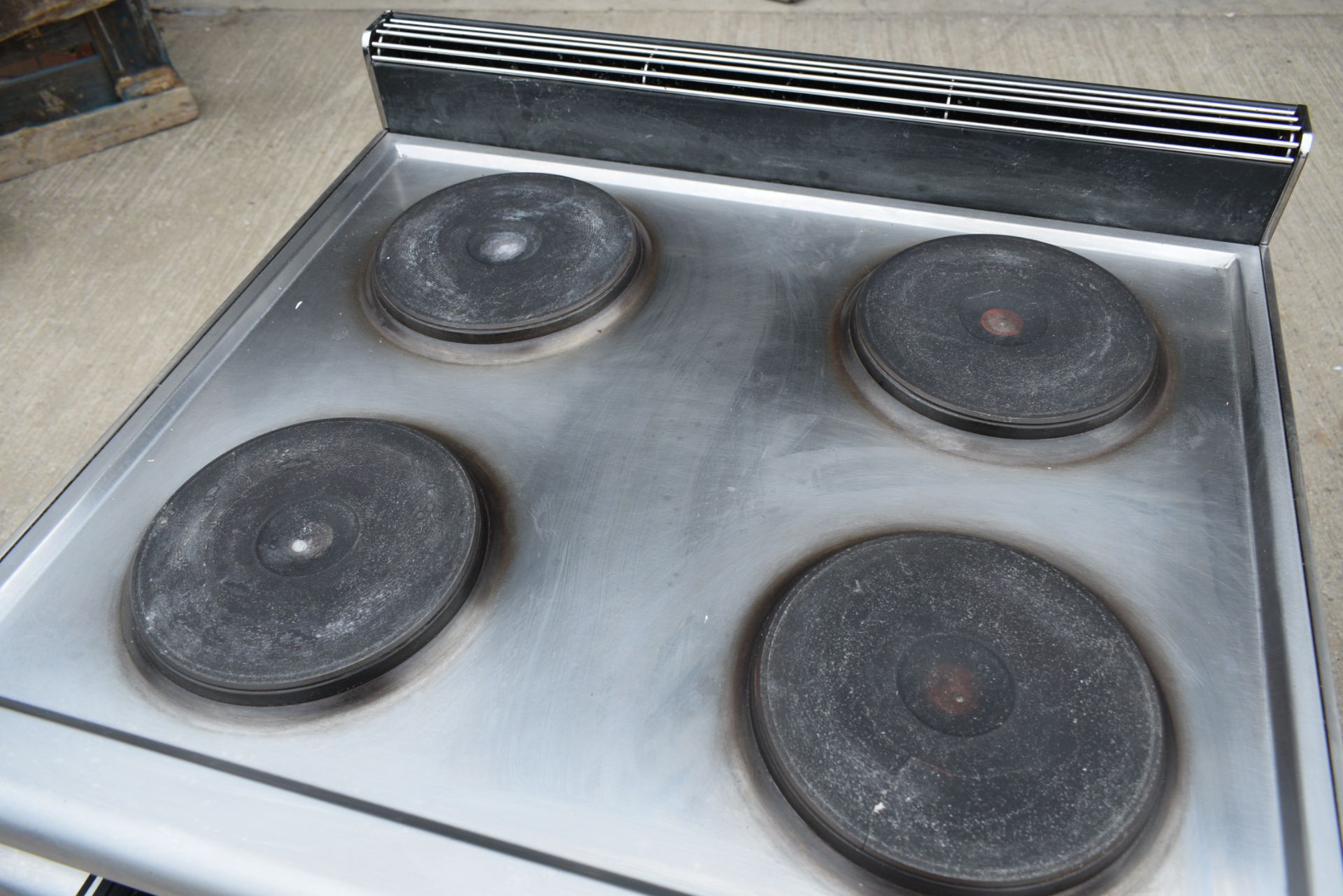 1 x Falcon Four Plate Electric Range Cooker - Dimensions: H87 x W70 x D66 cms - Image 6 of 13