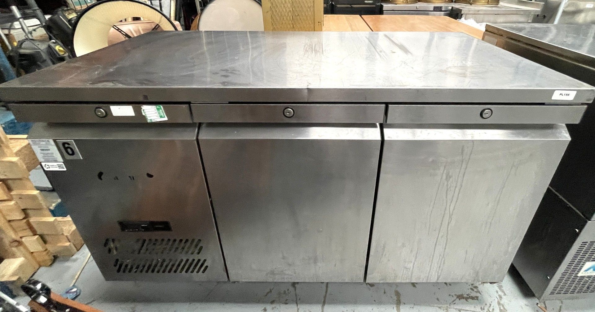 1 x Williams Jade Two Door Countertop Prep Fridge - Model: HJC2SA - Dimensions: H85 x W130 x D70 cms - Image 6 of 9