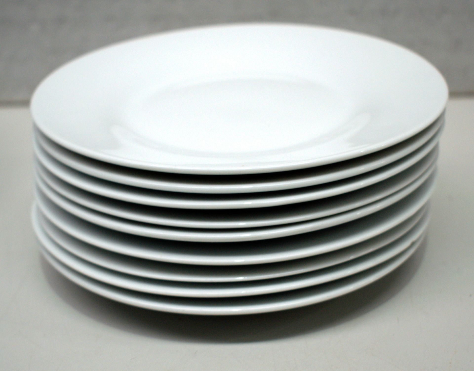 15 x Assorted White Plates - Image 9 of 12
