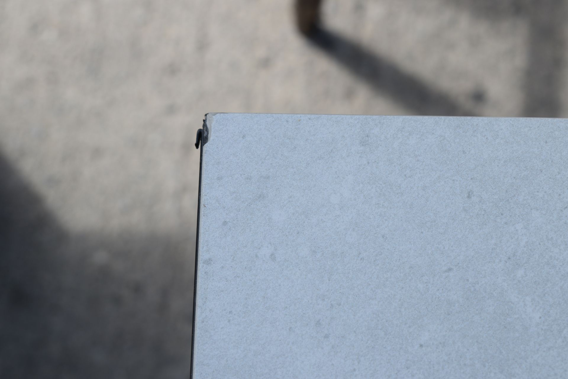 1 x Andreu World Restaurant Table - Suitable for Indoor or Outdoor Use - Dimensions: H74 x W70 x D70 - Image 2 of 6