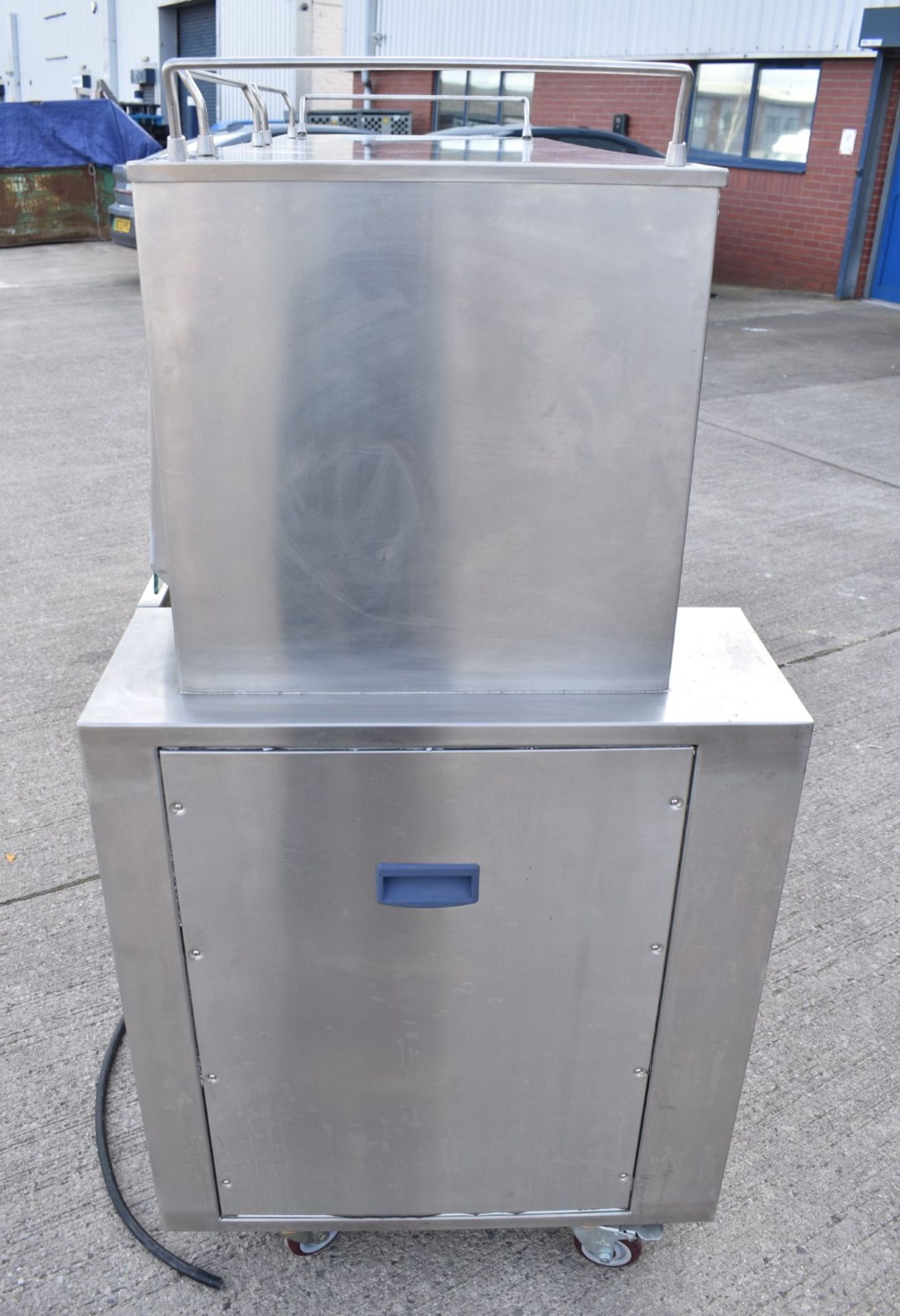 1 x Rexmartins Front Cooking Station For Griddles etc - Cooking Appliance Station With Lights - Image 11 of 17