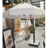 1 x El Vinci Premium 190cm Parasol on Heavy Duty Castors - Features a Winch Handle to Operate